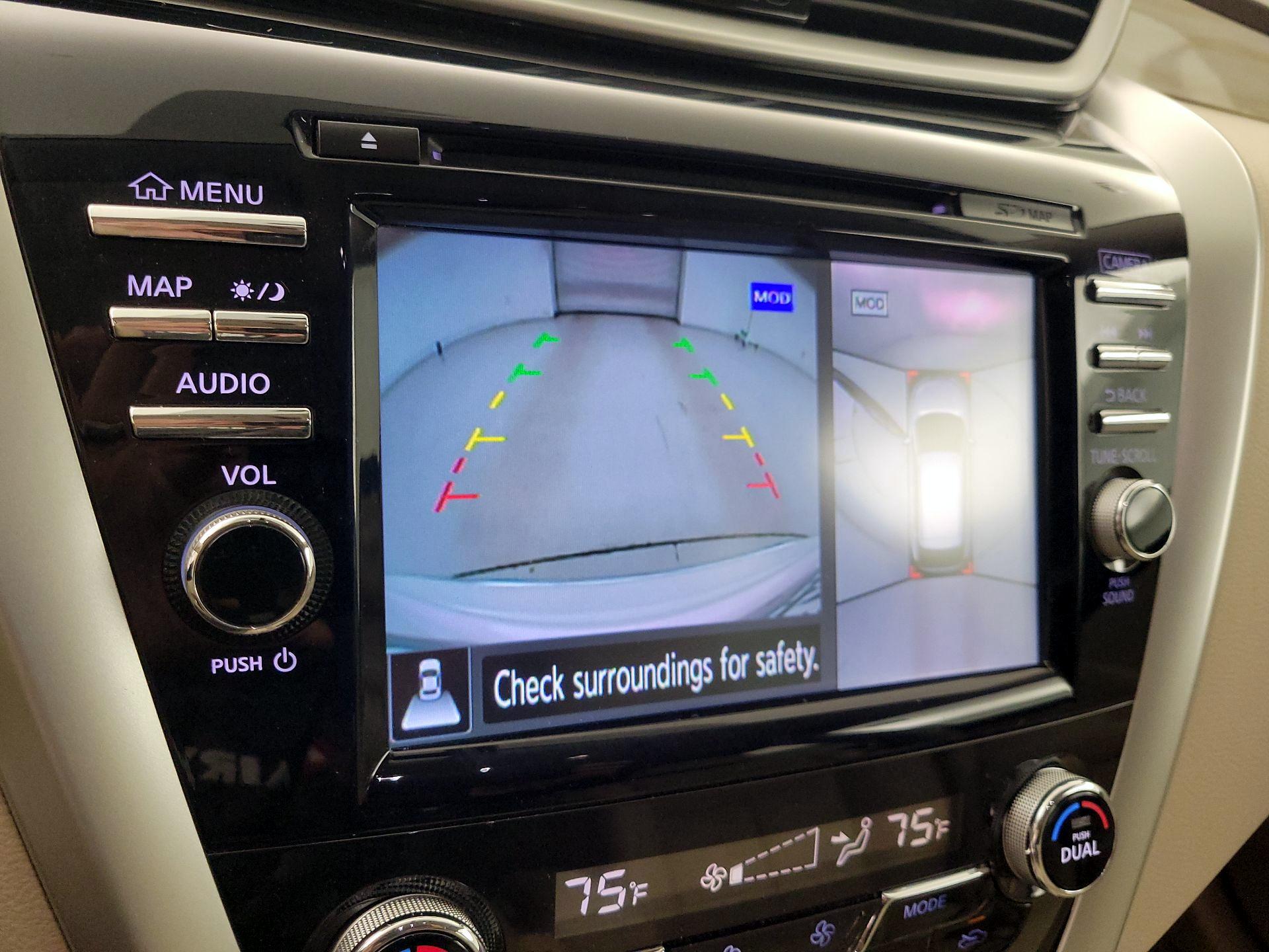 Thumbnail: 2015 Nissan Murano - 15