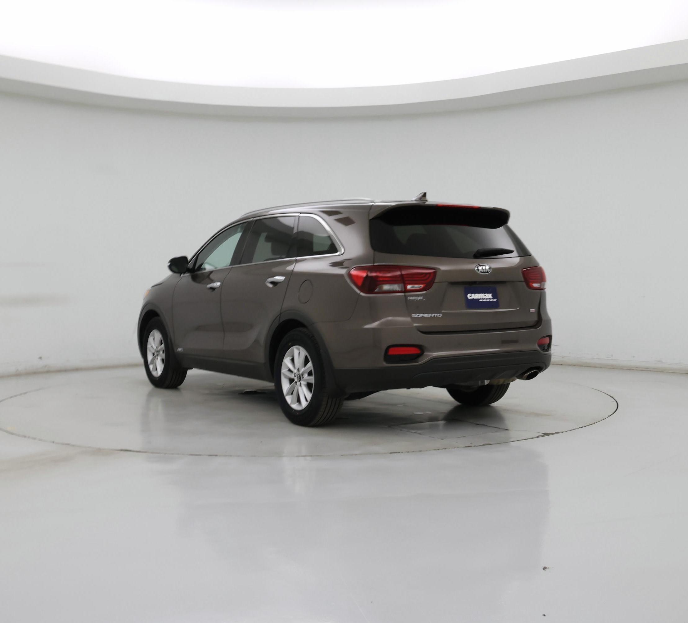 Thumbnail: 2019 Kia Sorento - 2