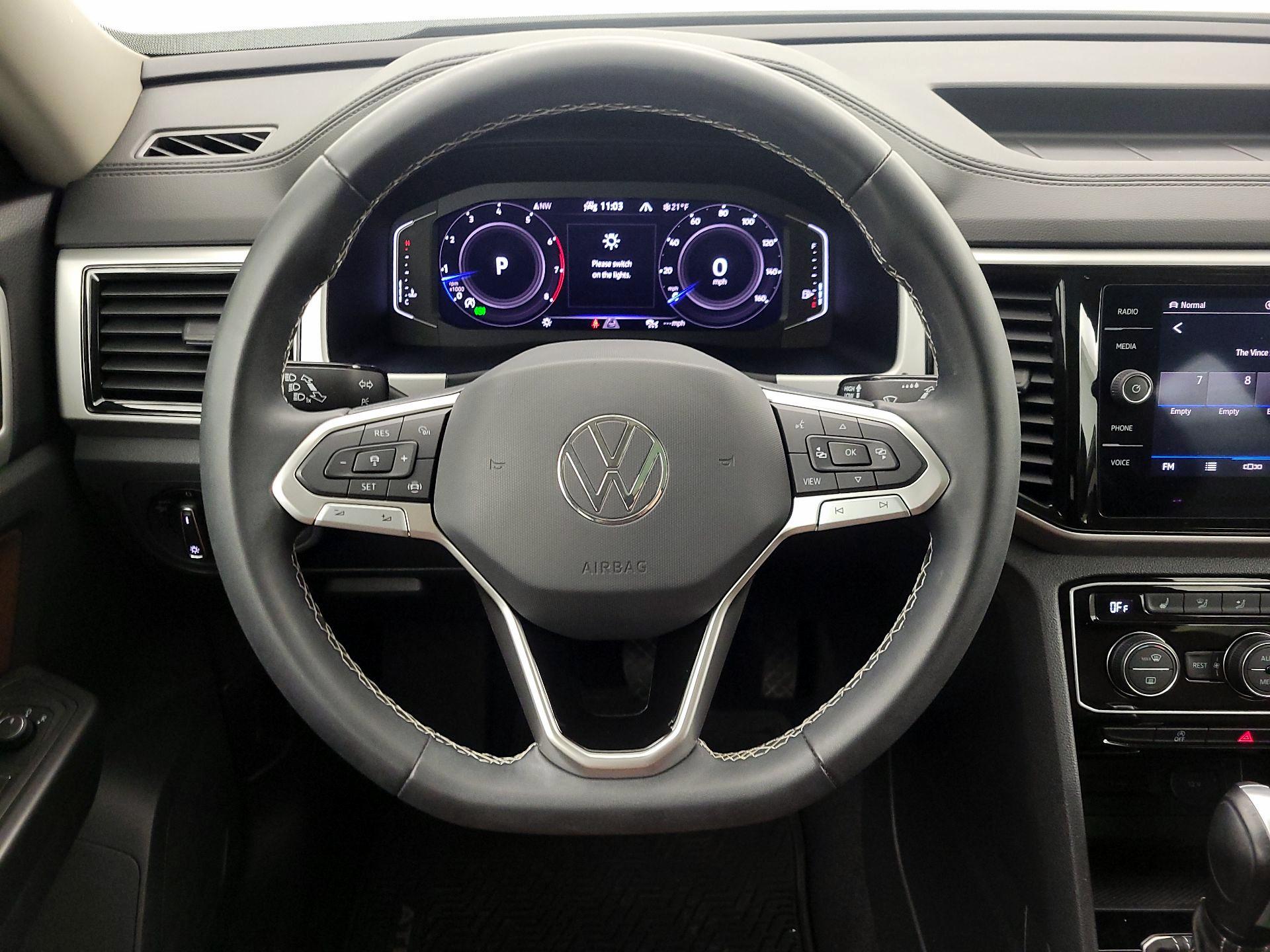 Thumbnail: 2022 Volkswagen Atlas - 10