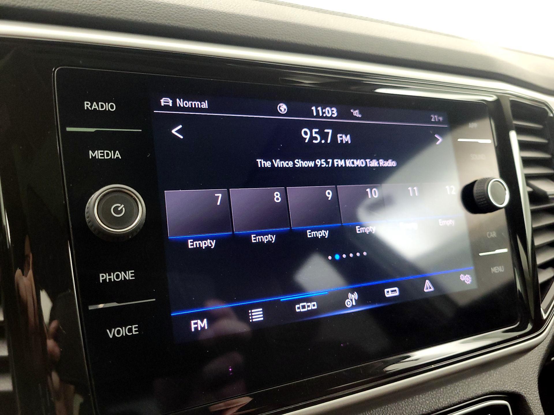 Thumbnail: 2022 Volkswagen Atlas - 15