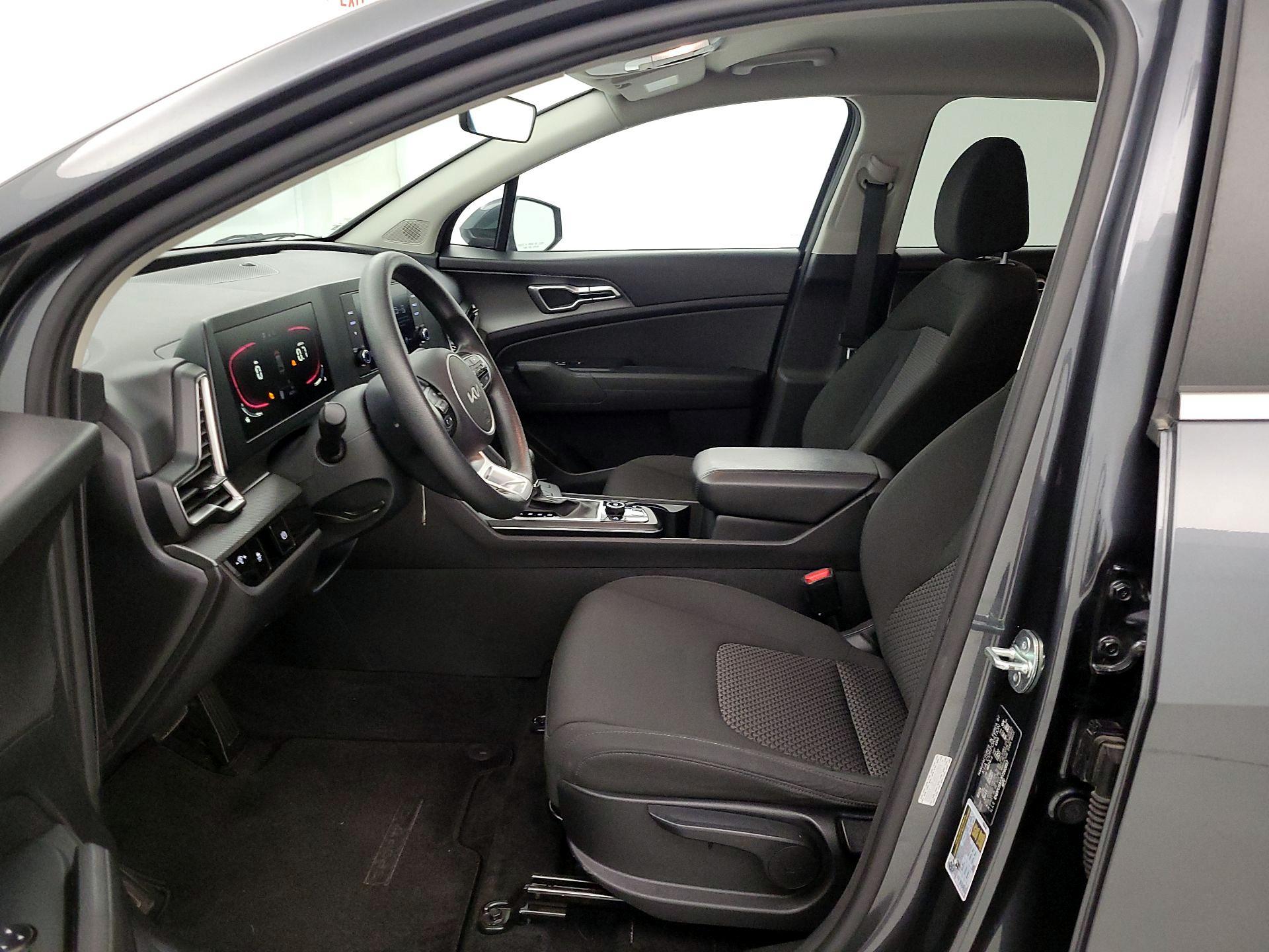 Thumbnail: 2023 Kia Sportage - 11