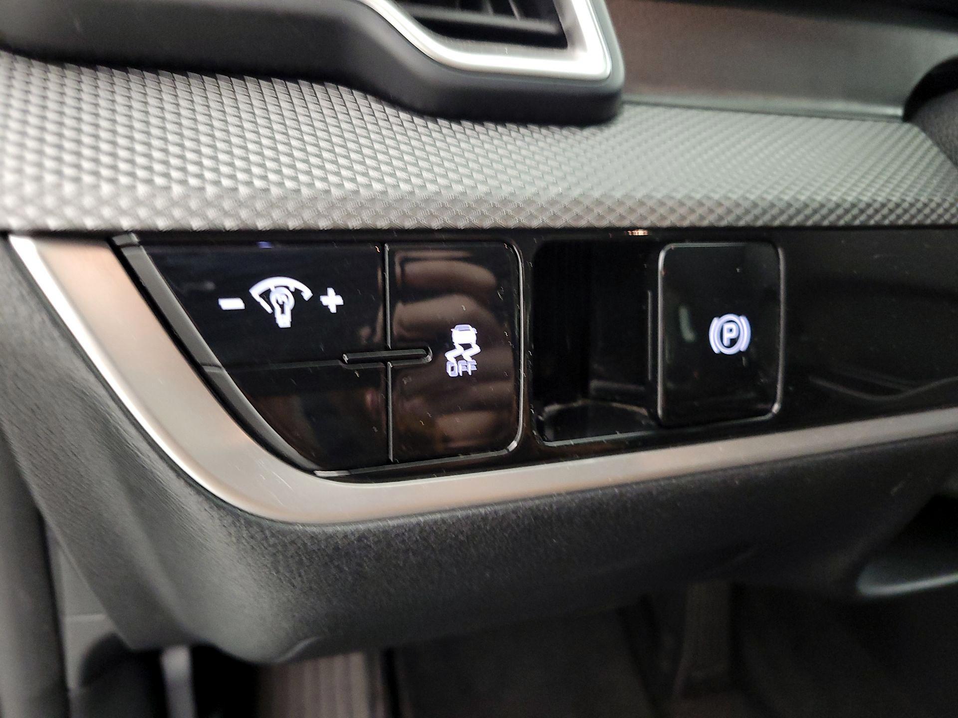 Thumbnail: 2023 Kia Sportage - 13