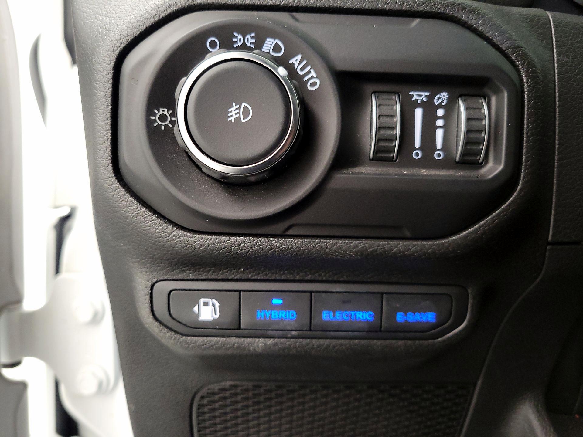 Thumbnail: 2022 Jeep Wrangler - 13