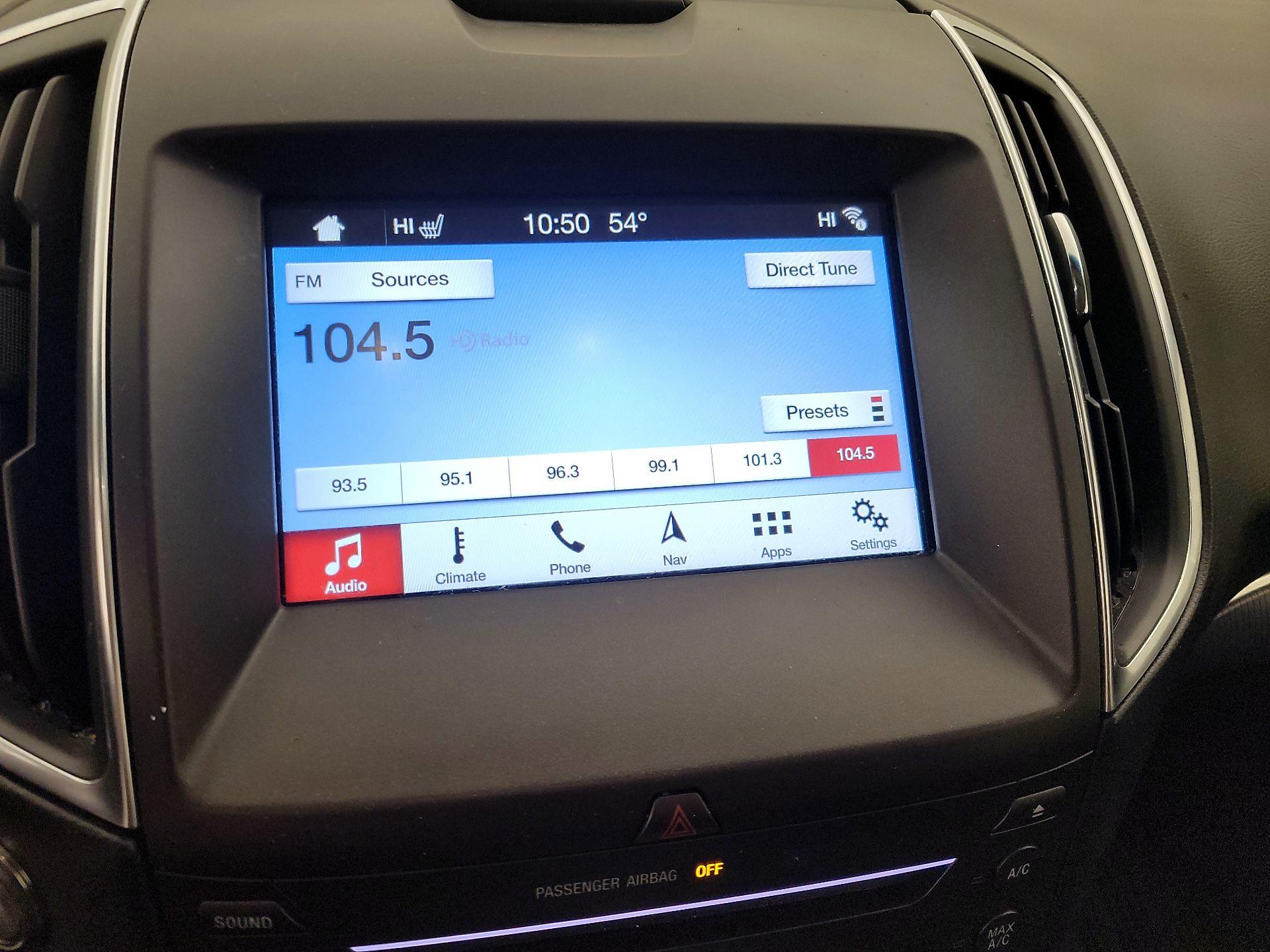 Thumbnail: 2018 Ford Edge - 16