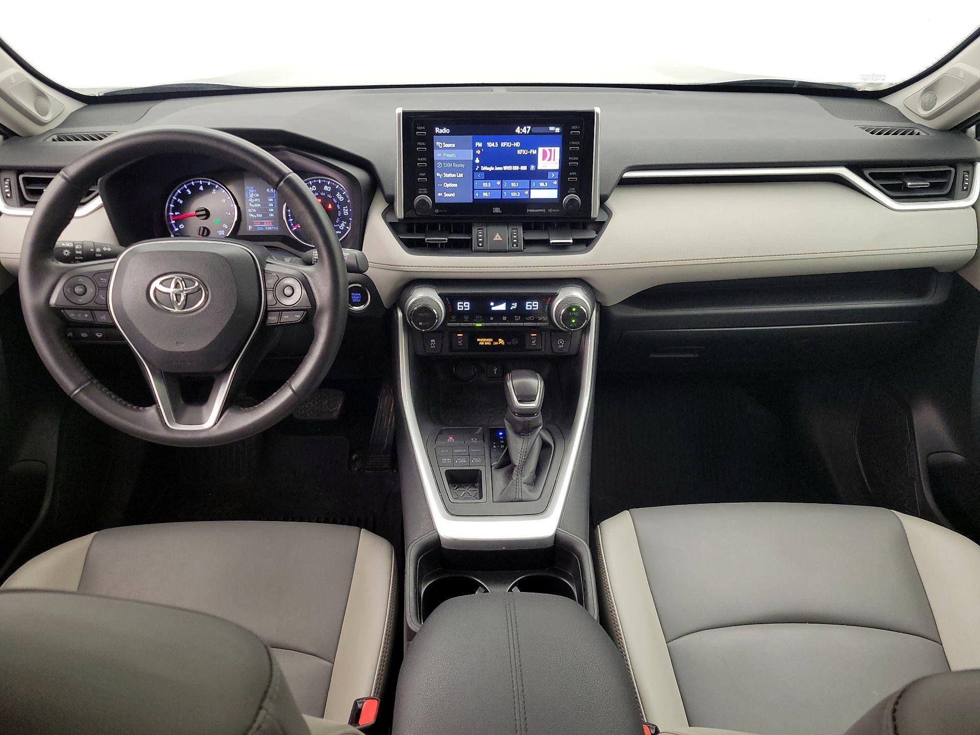 Thumbnail: 2021 Toyota RAV4 - 9