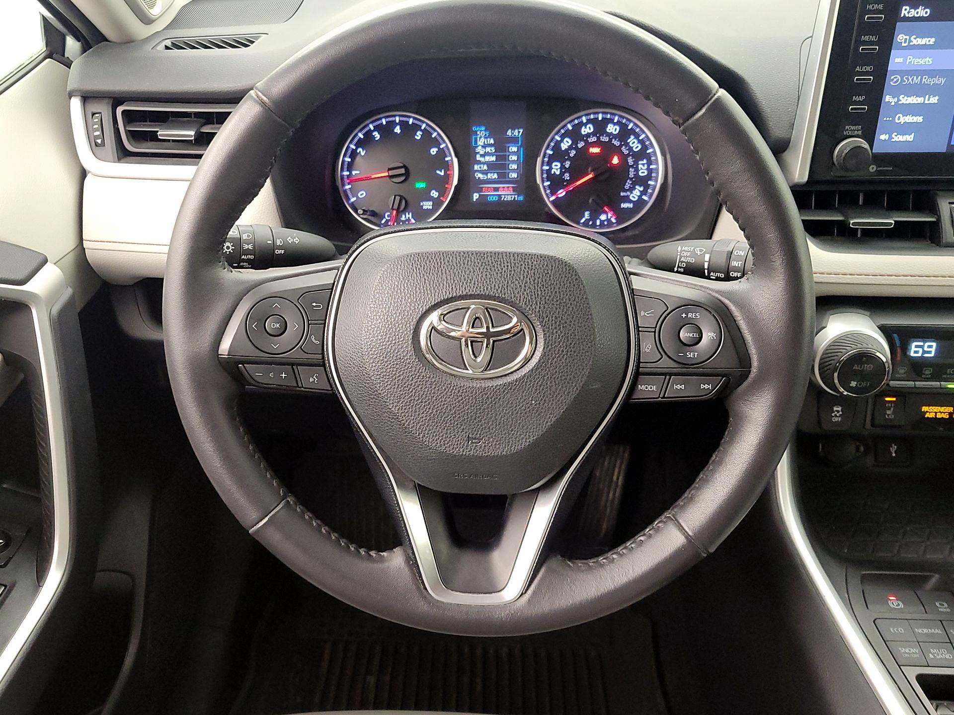 Thumbnail: 2021 Toyota RAV4 - 10