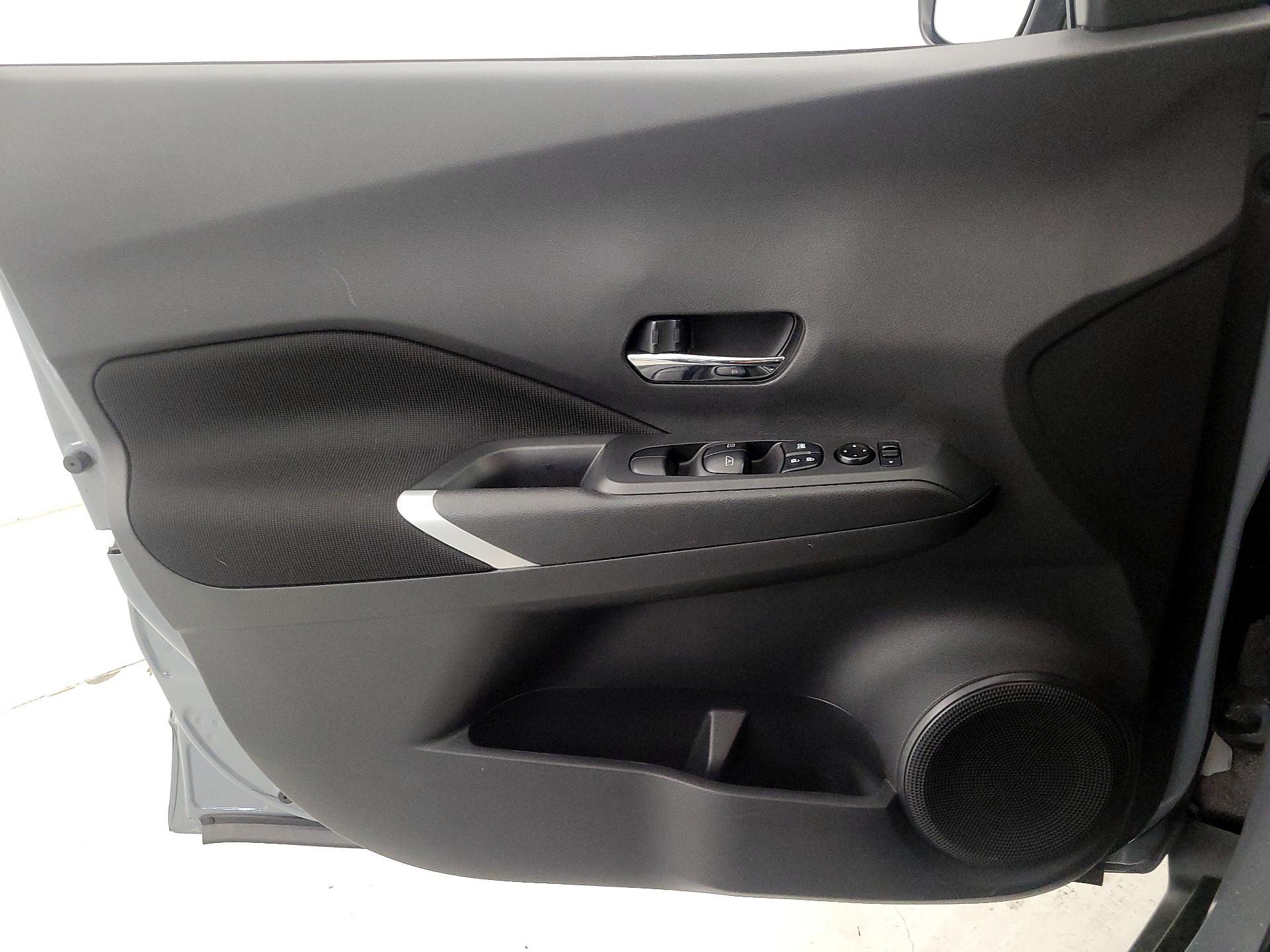 Thumbnail: 2022 Nissan Kicks - 12