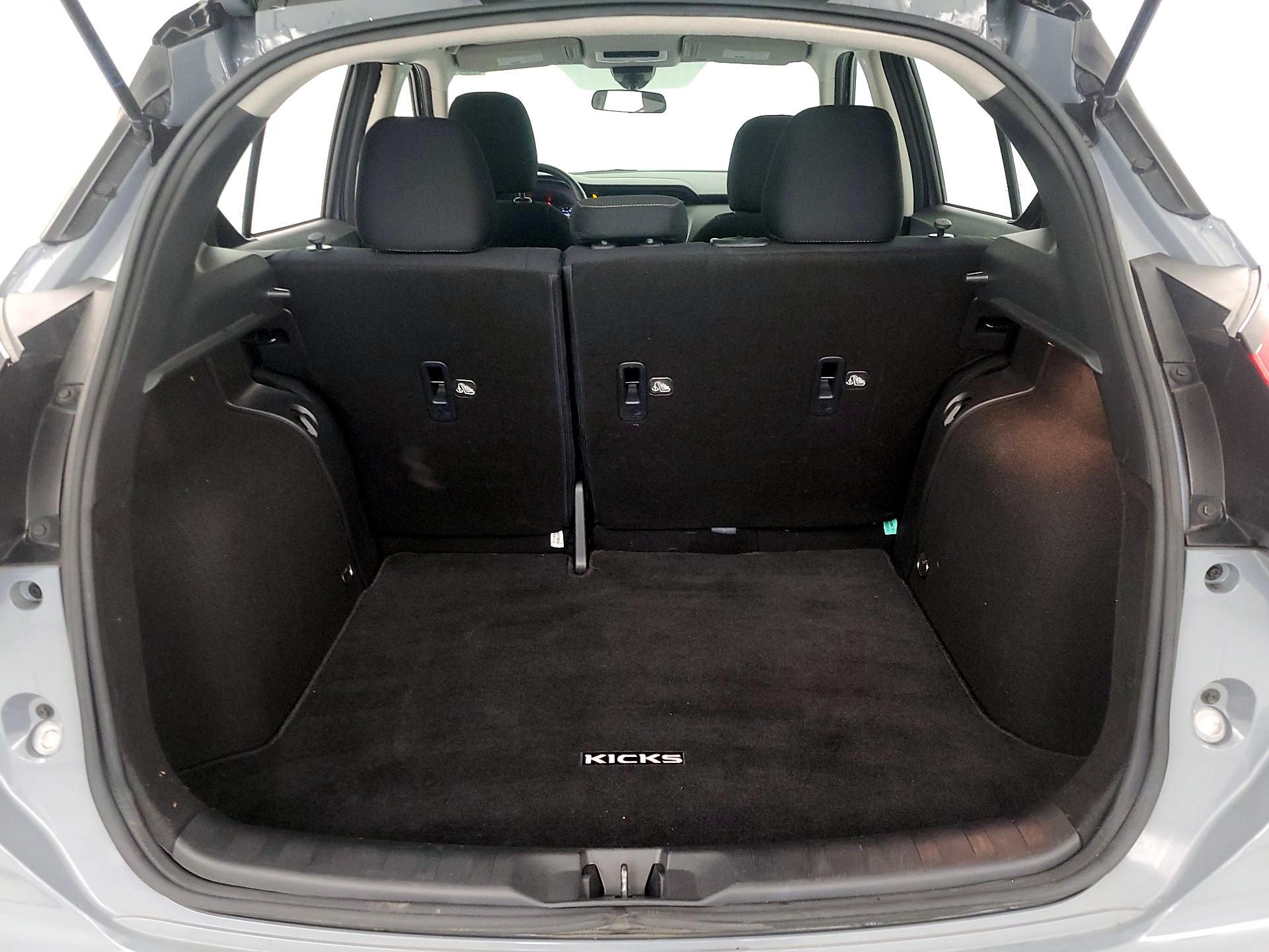 Thumbnail: 2022 Nissan Kicks - 18