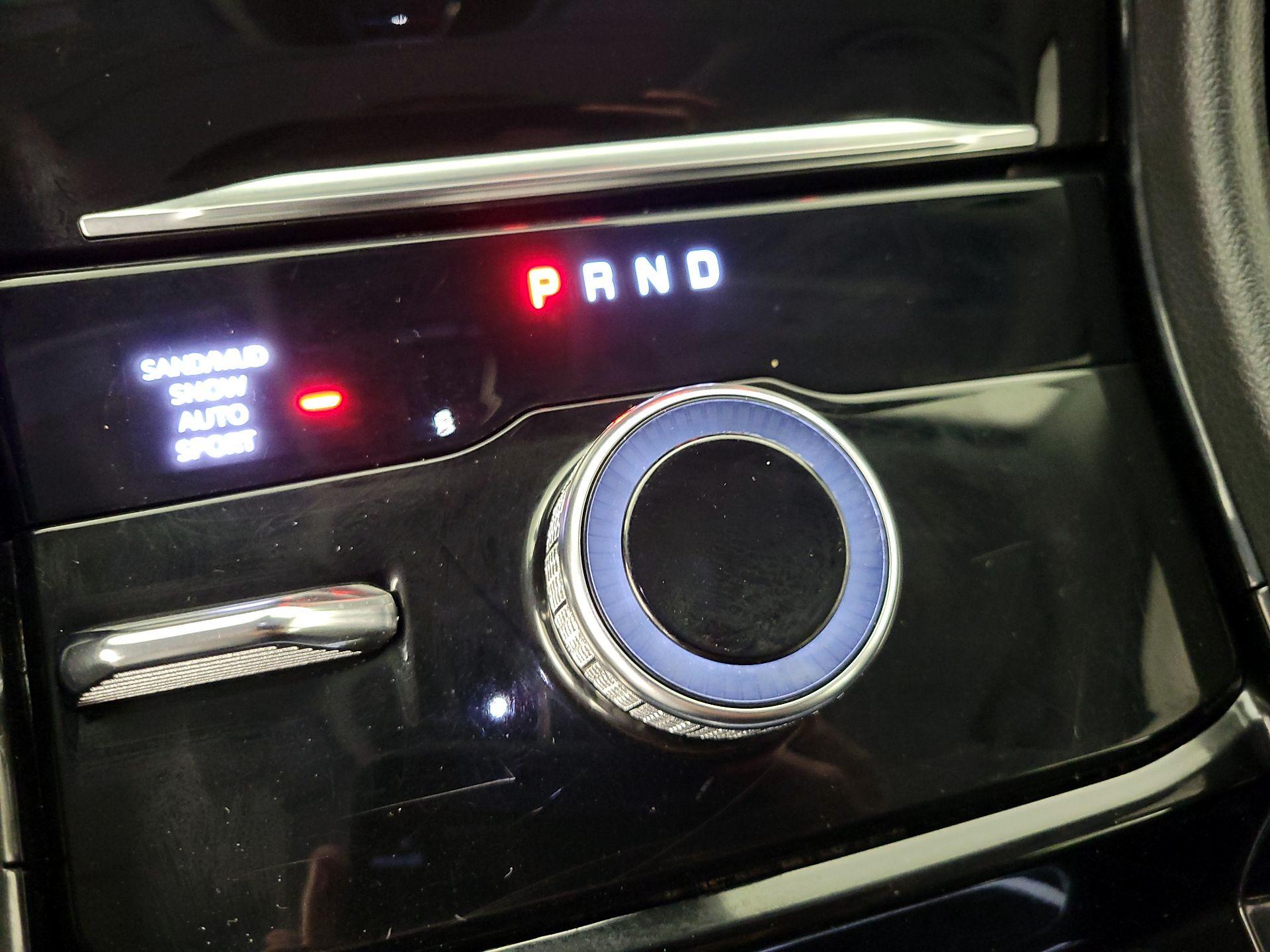 Thumbnail: 2022 Jeep Grand Cherokee - 17