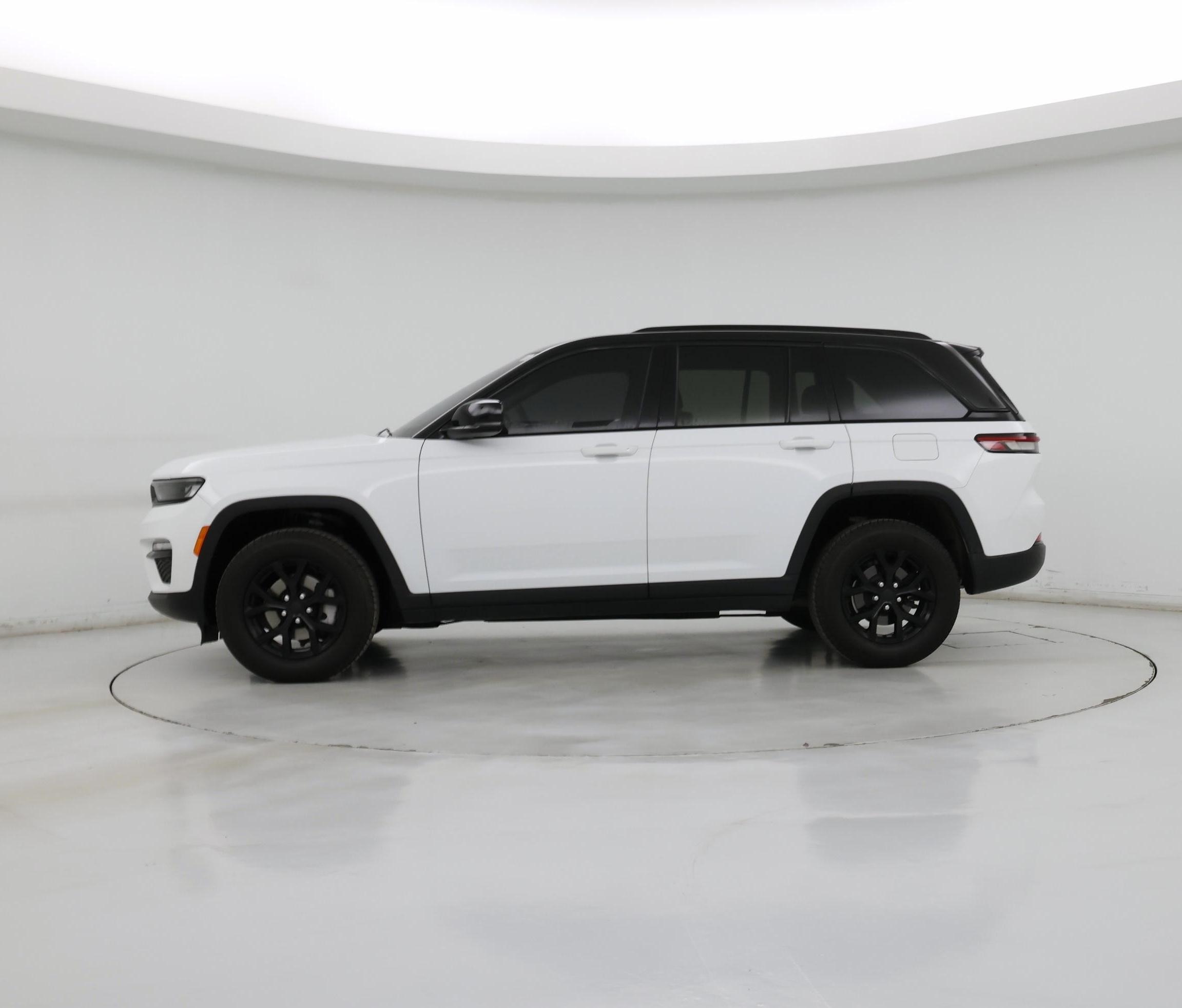 Thumbnail: 2022 Jeep Grand Cherokee - 3