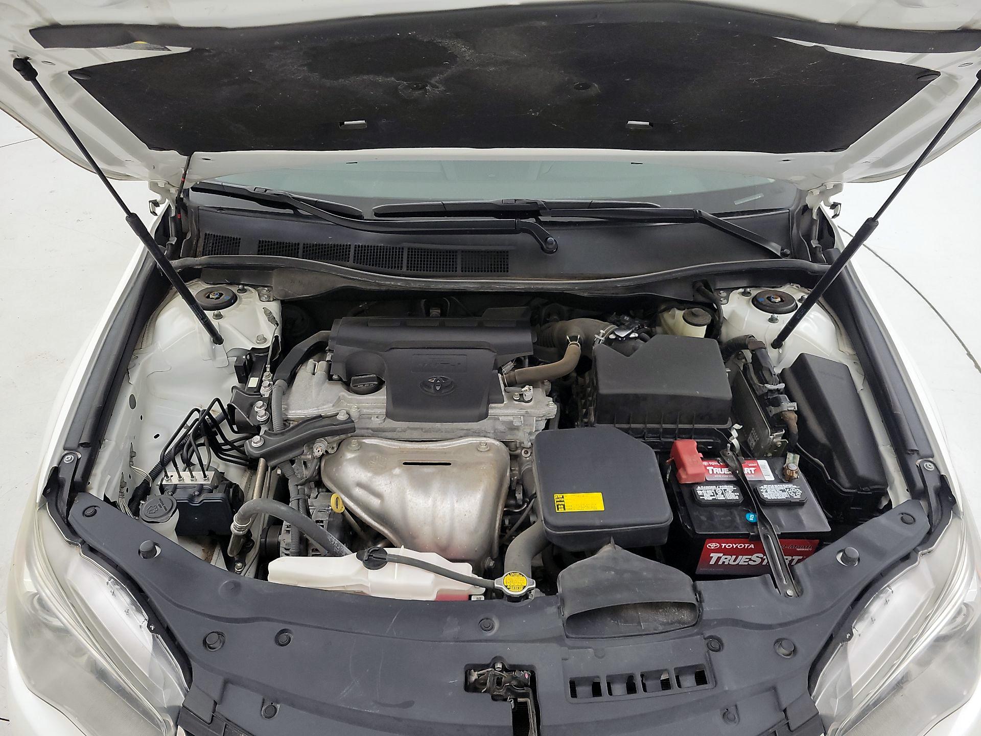 Thumbnail: 2015 Toyota Camry - 19