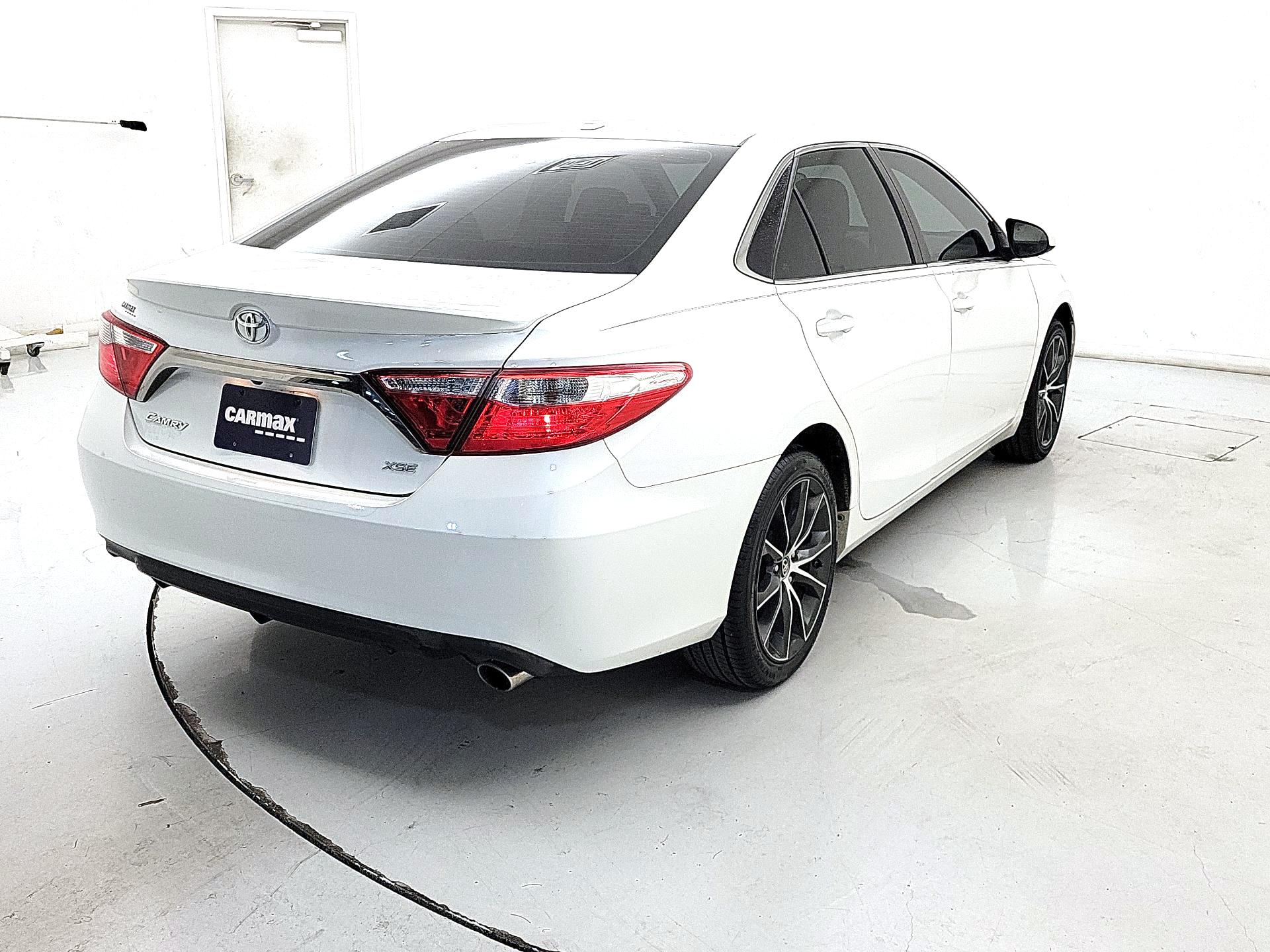 Thumbnail: 2015 Toyota Camry - 5
