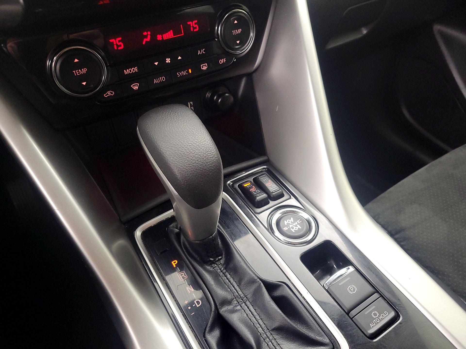 Thumbnail: 2023 Mitsubishi Eclipse Cross - 18