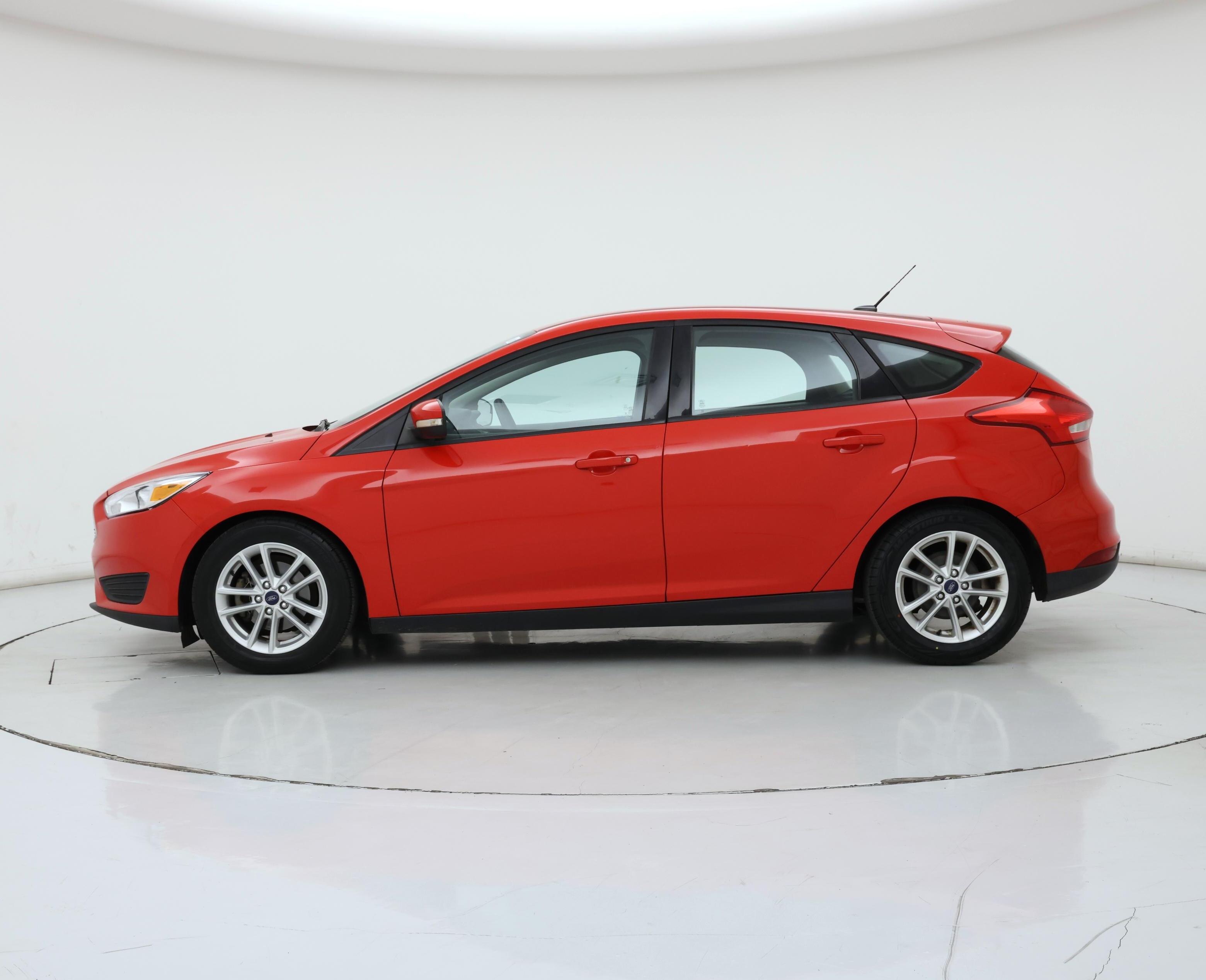 Thumbnail: 2016 Ford Focus - 3