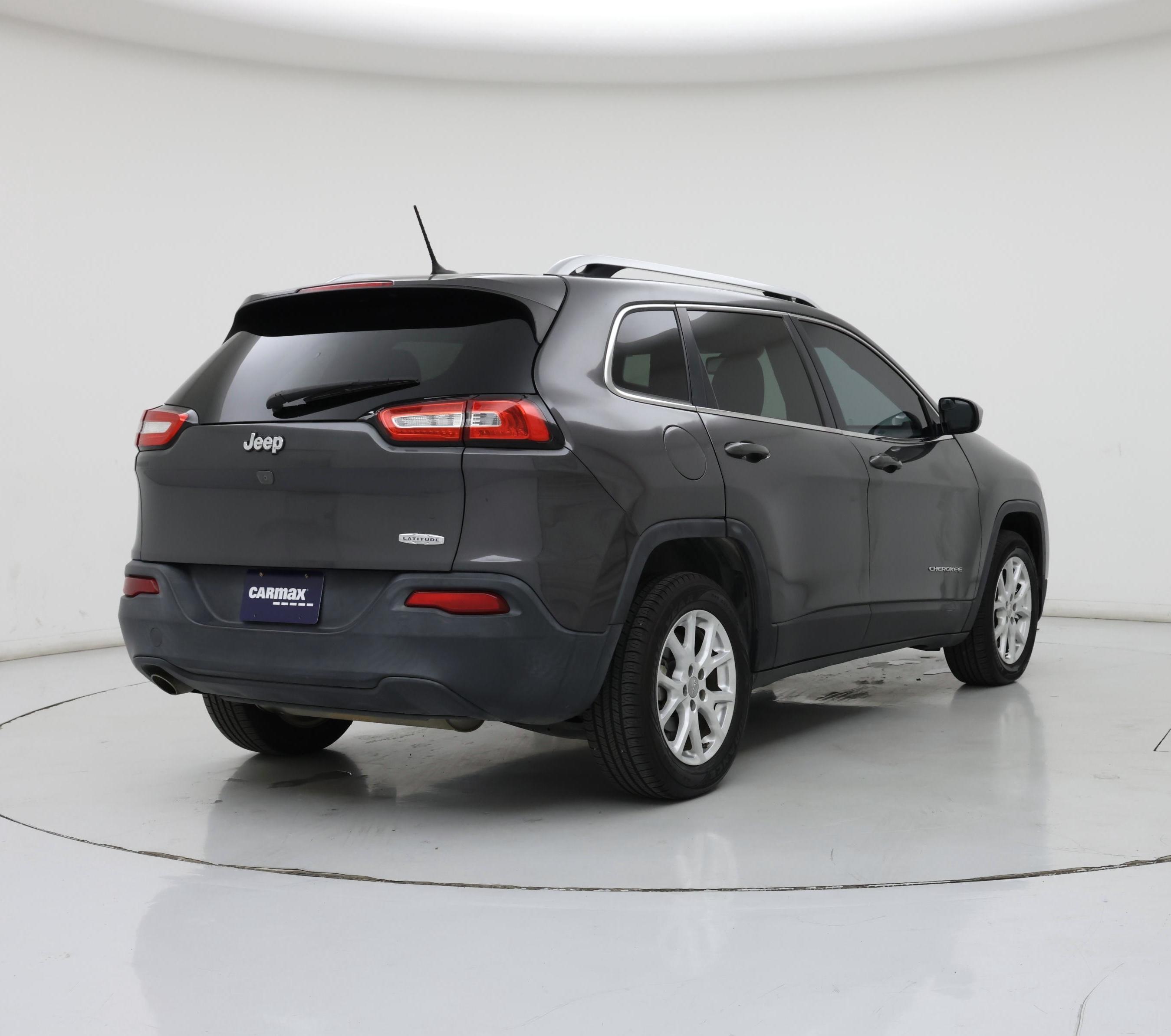 Thumbnail: 2015 Jeep Cherokee - 8