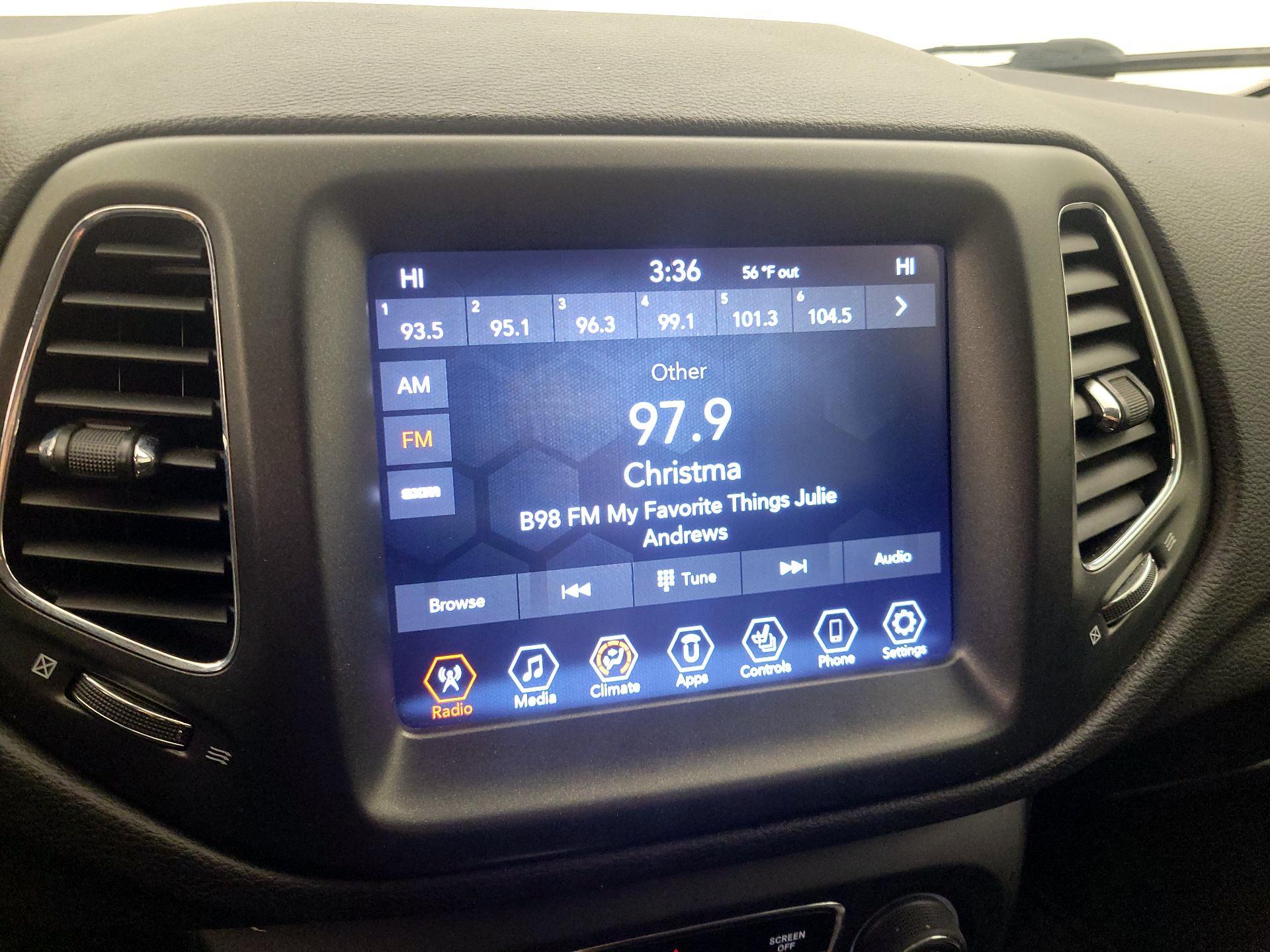 Thumbnail: 2020 Jeep Compass - 15