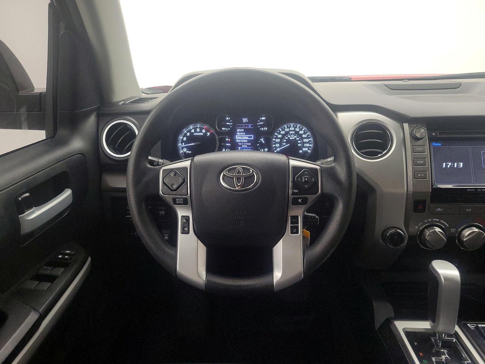2019 Toyota Tundra SR5 - Photo 11