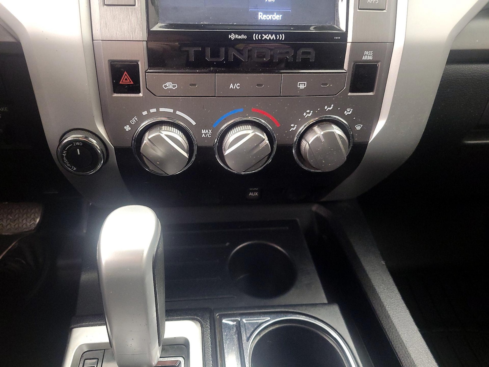 2019 Toyota Tundra SR5 - Photo 17