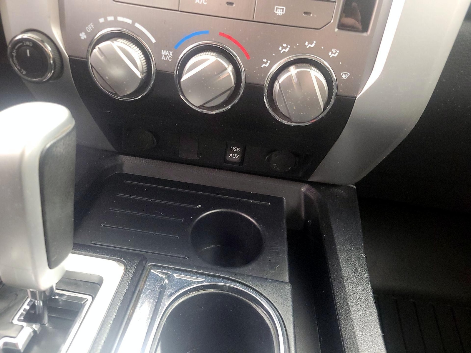 2019 Toyota Tundra SR5 - Photo 19