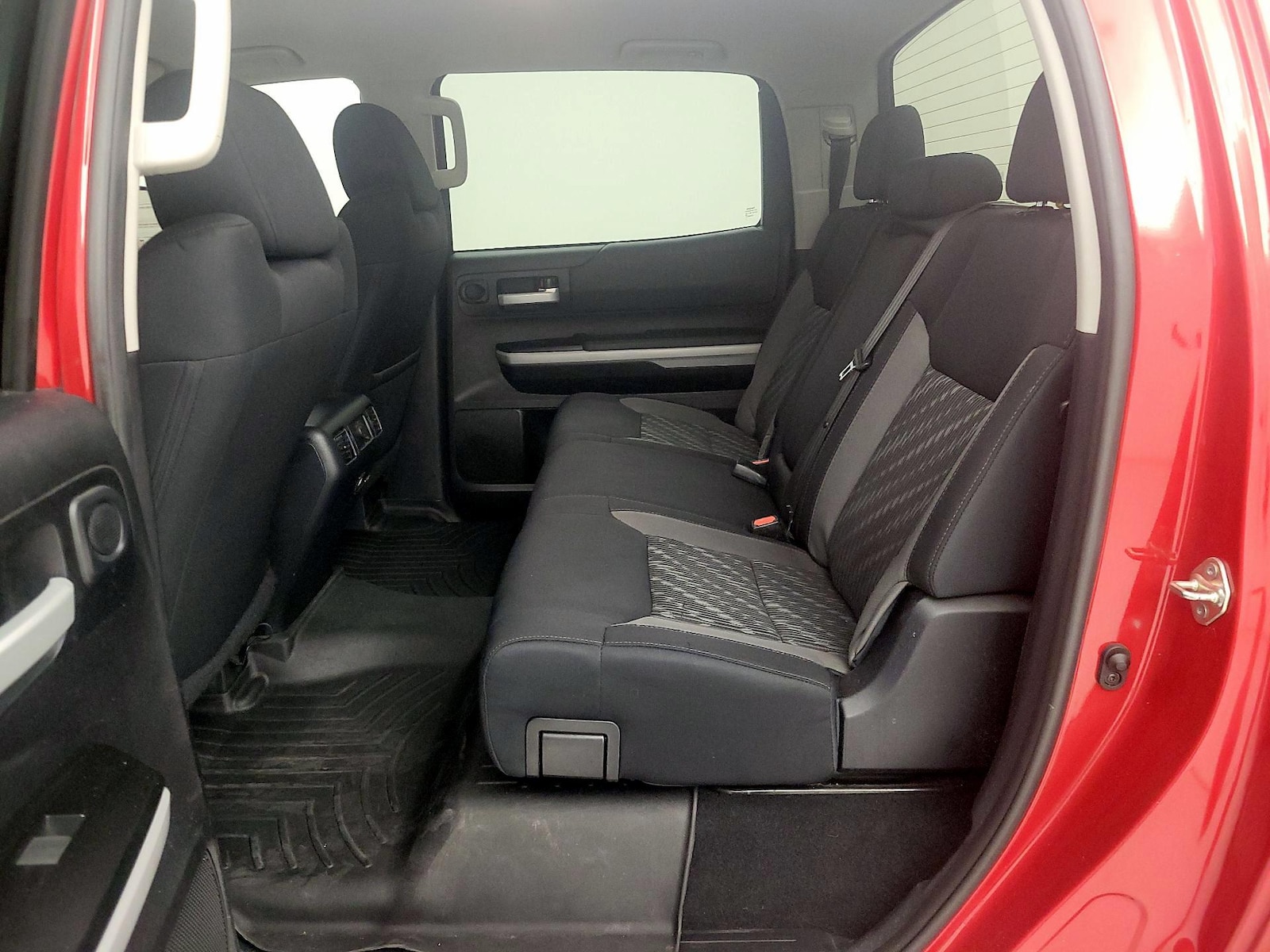 2019 Toyota Tundra SR5 - Photo 20