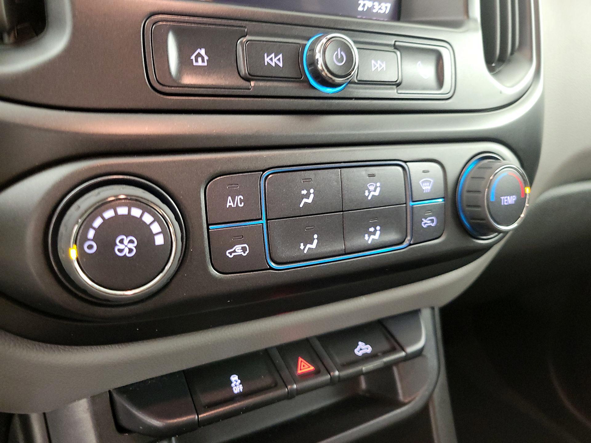 Thumbnail: 2022 Chevrolet Colorado - 16