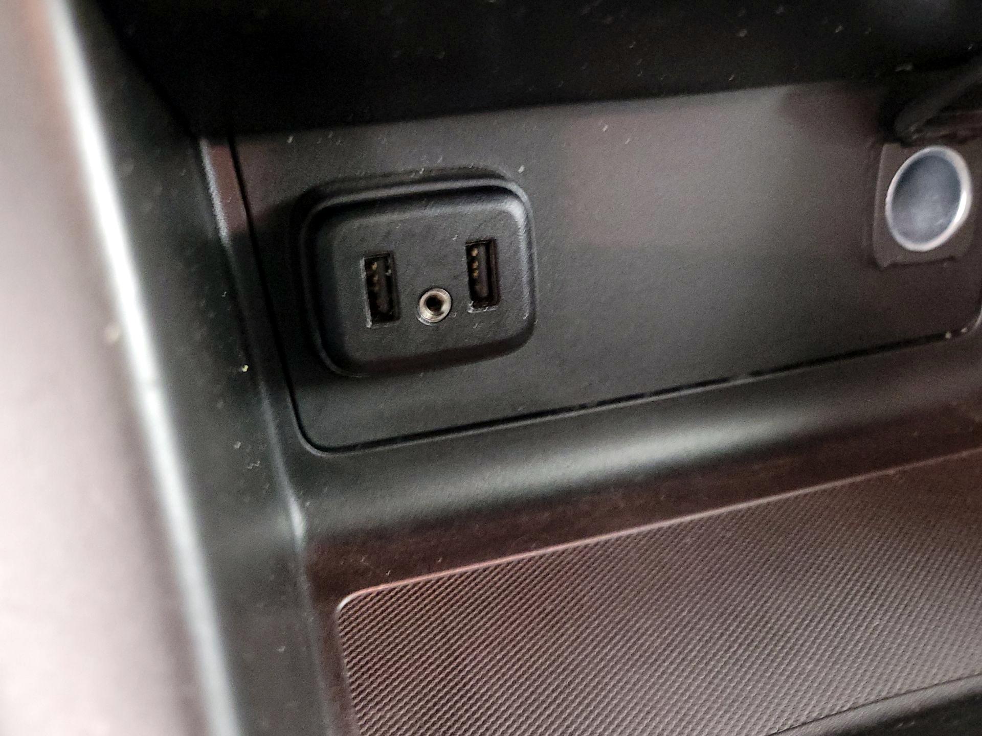 Thumbnail: 2022 Chevrolet Colorado - 18