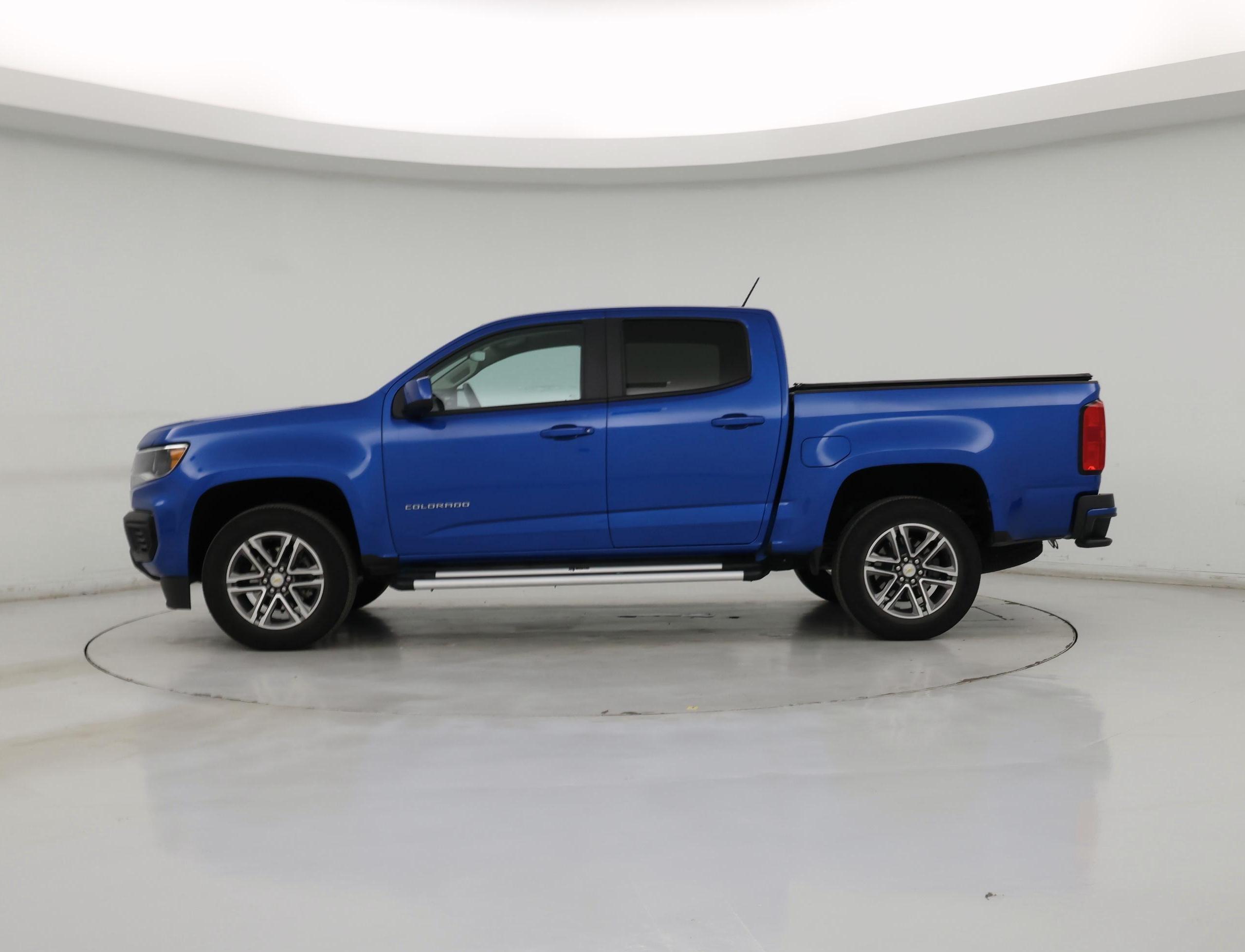 Thumbnail: 2022 Chevrolet Colorado - 3