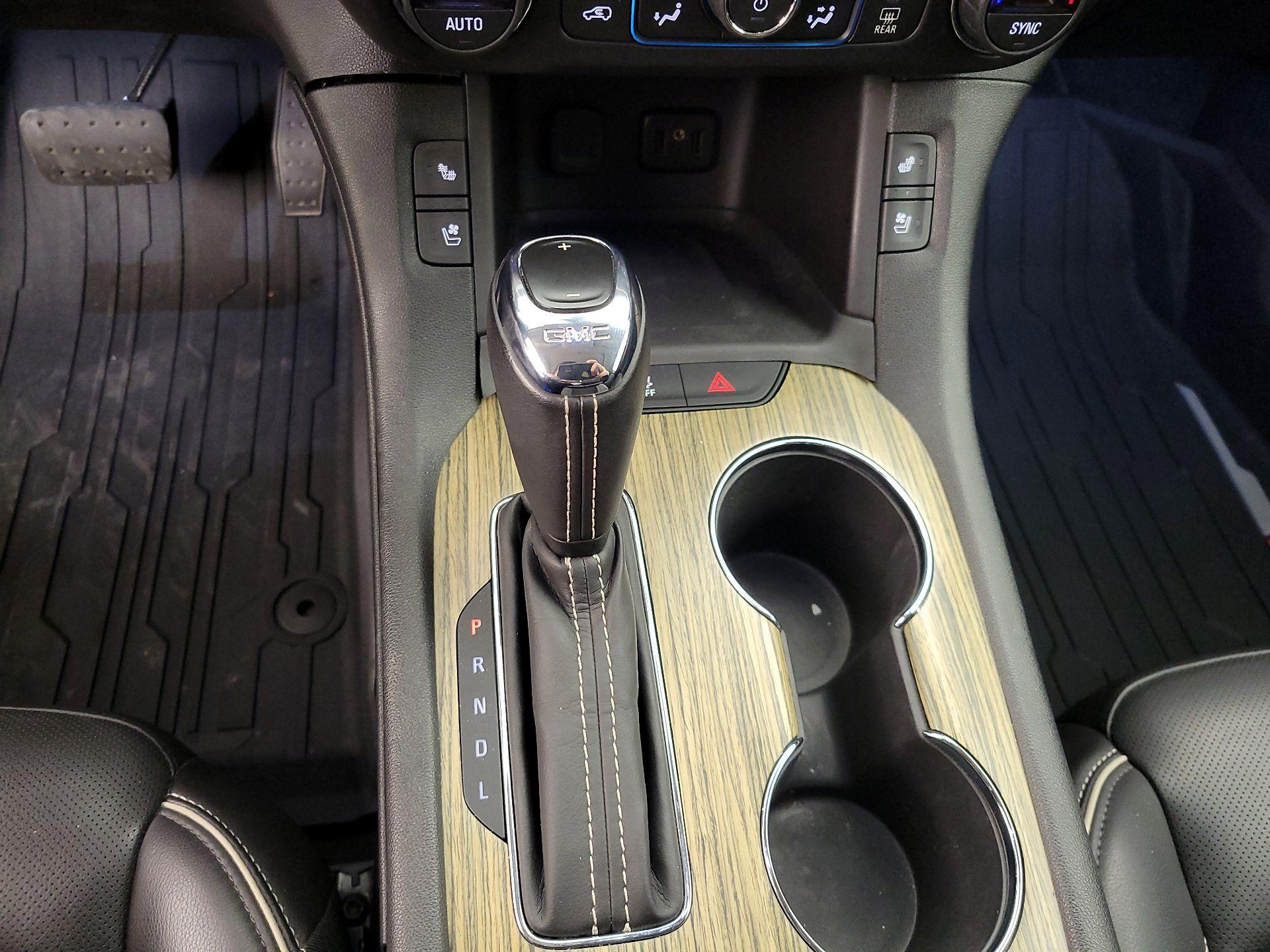 Thumbnail: 2018 GMC Acadia - 17