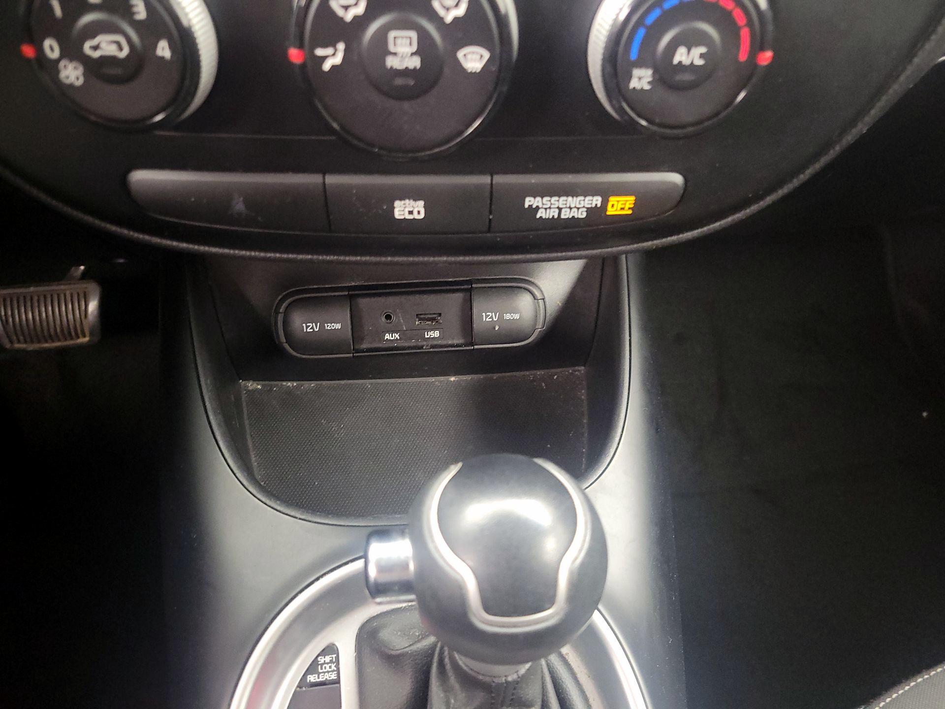 Thumbnail: 2014 Kia Soul - 17