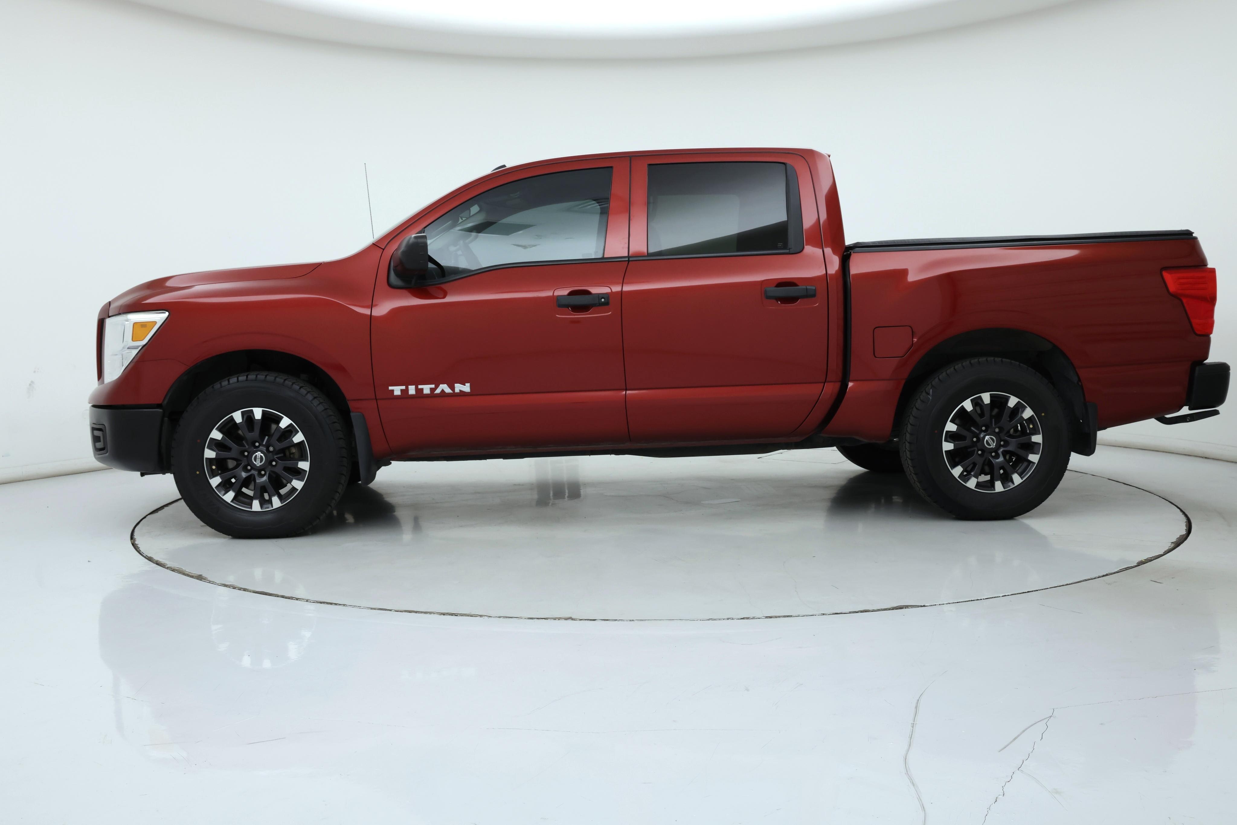 Thumbnail: 2019 Nissan Titan - 3