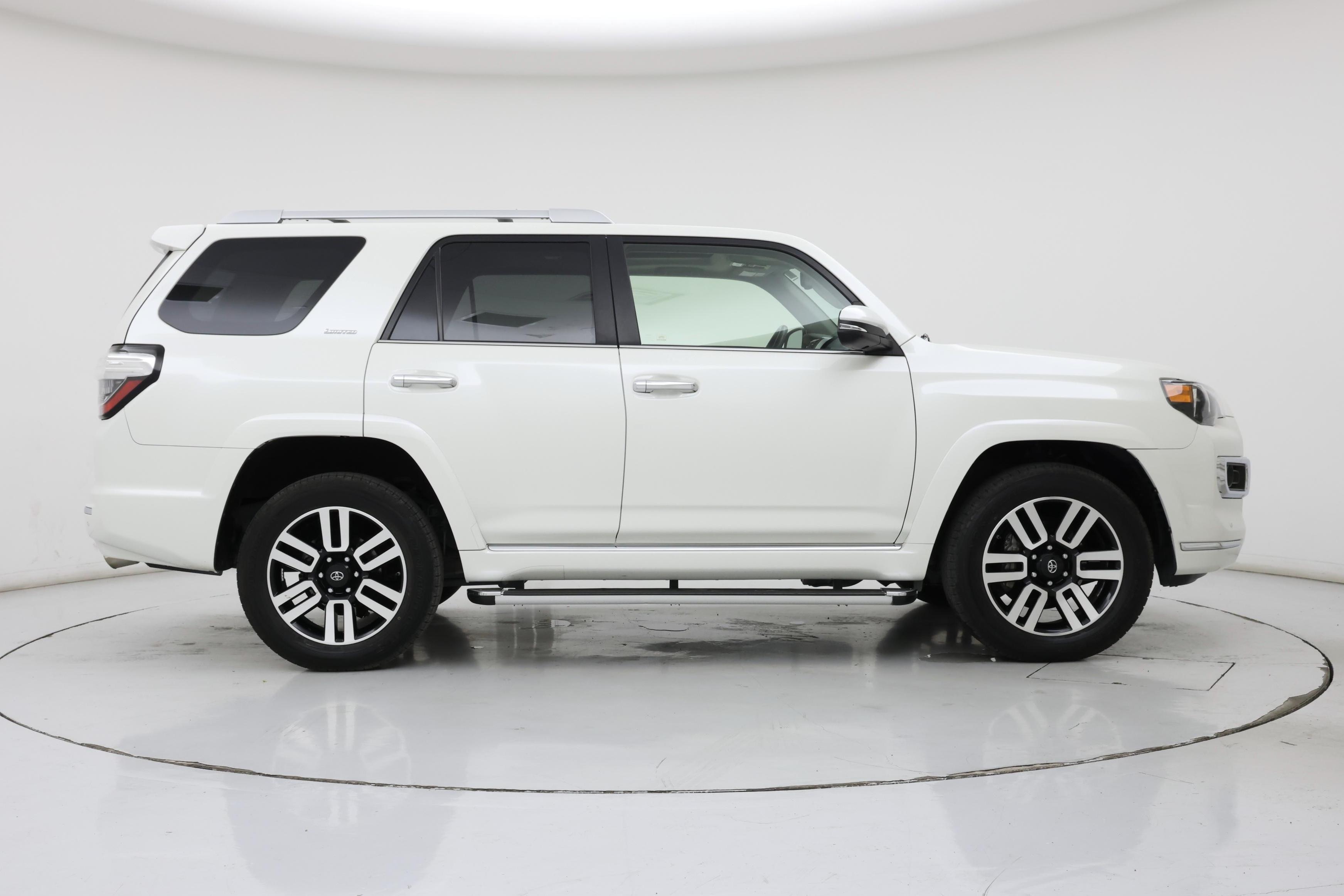 Thumbnail: 2015 Toyota 4Runner - 7