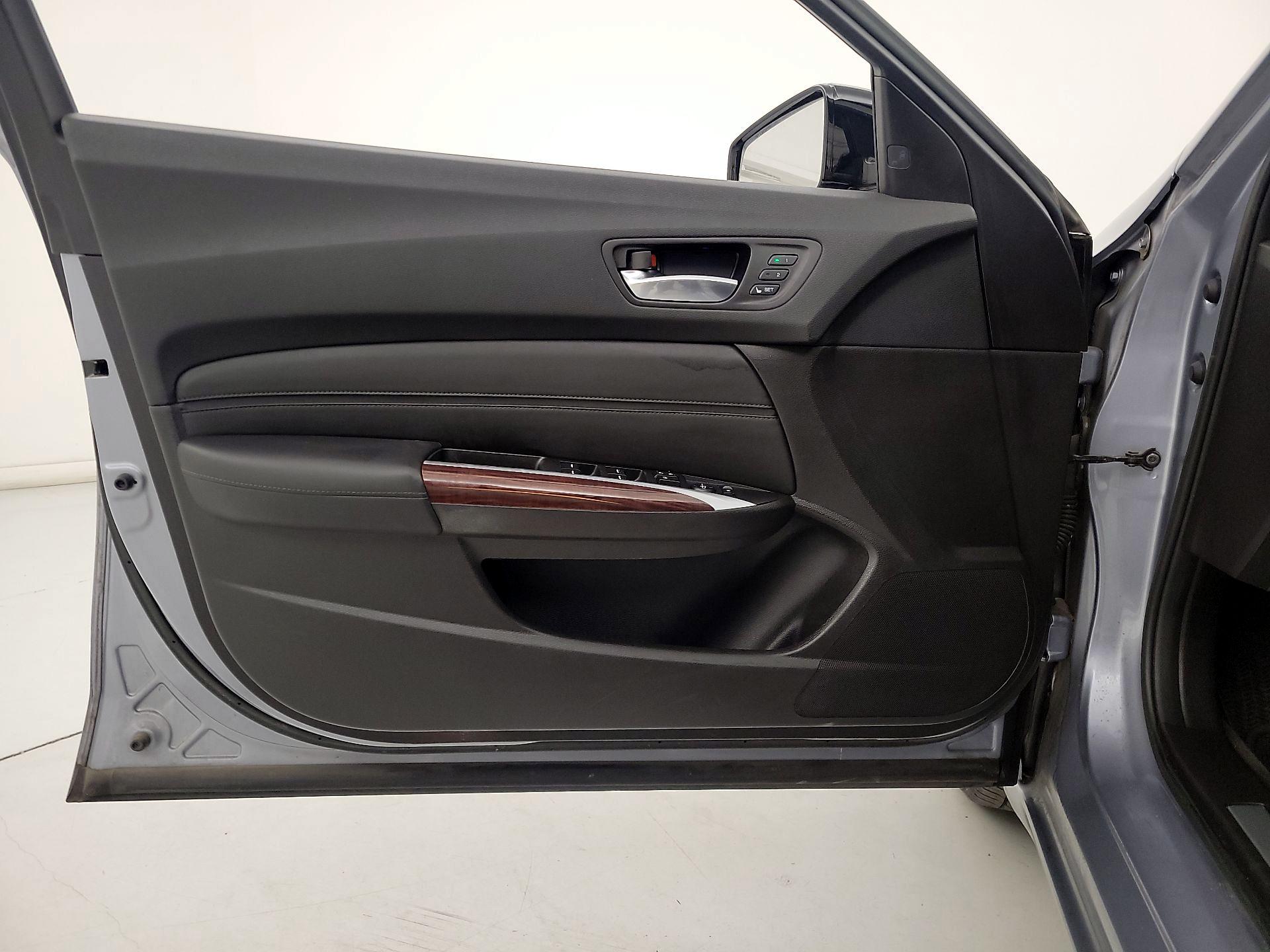 Thumbnail: 2015 Acura TLX - 12