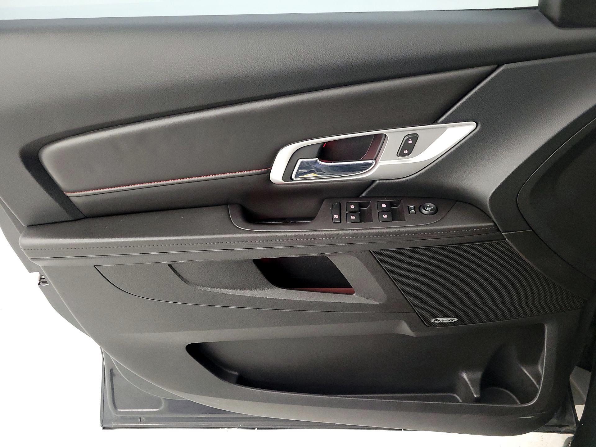 Thumbnail: 2017 GMC Terrain - 12