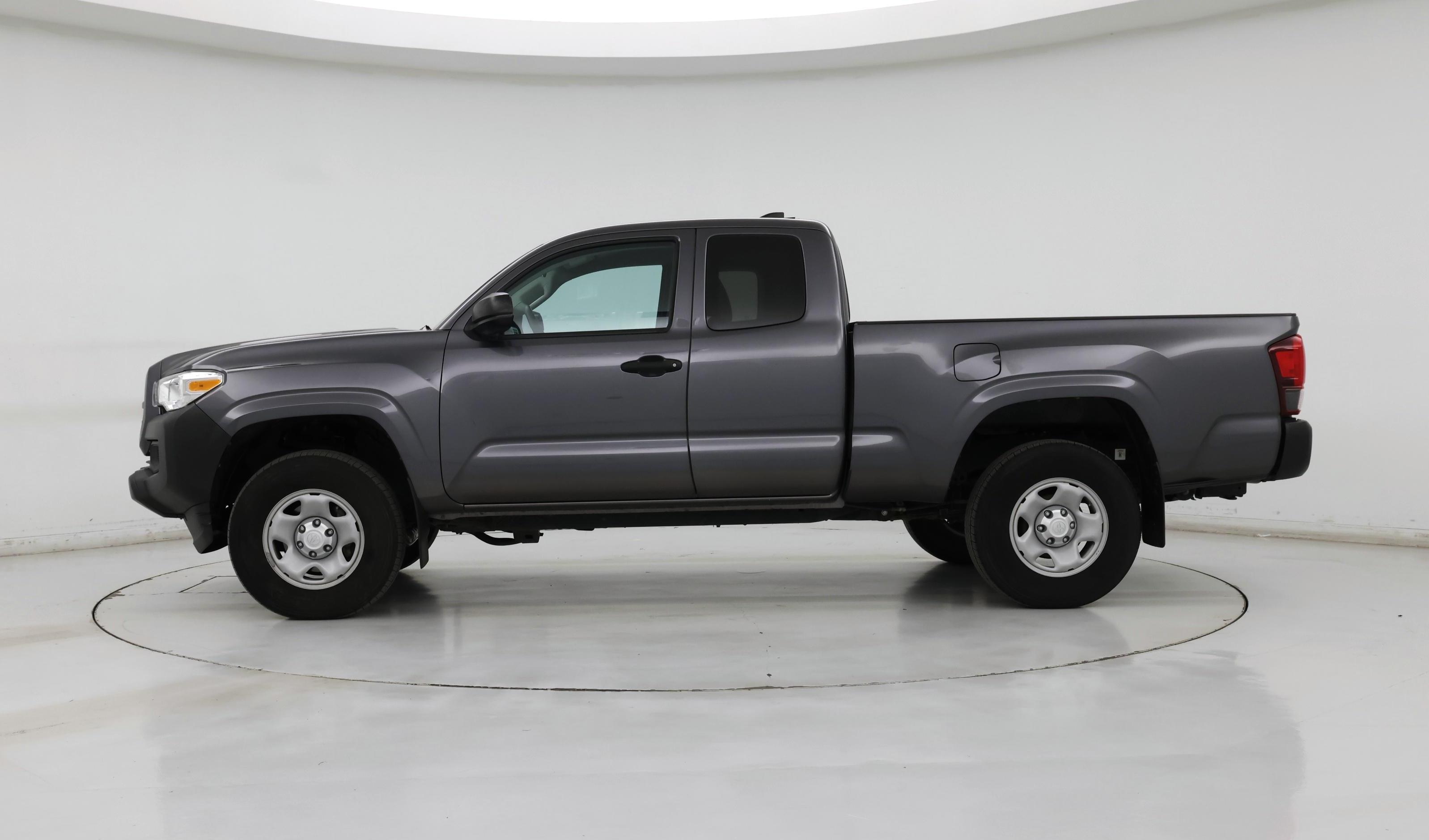 Thumbnail: 2019 Toyota Tacoma - 3