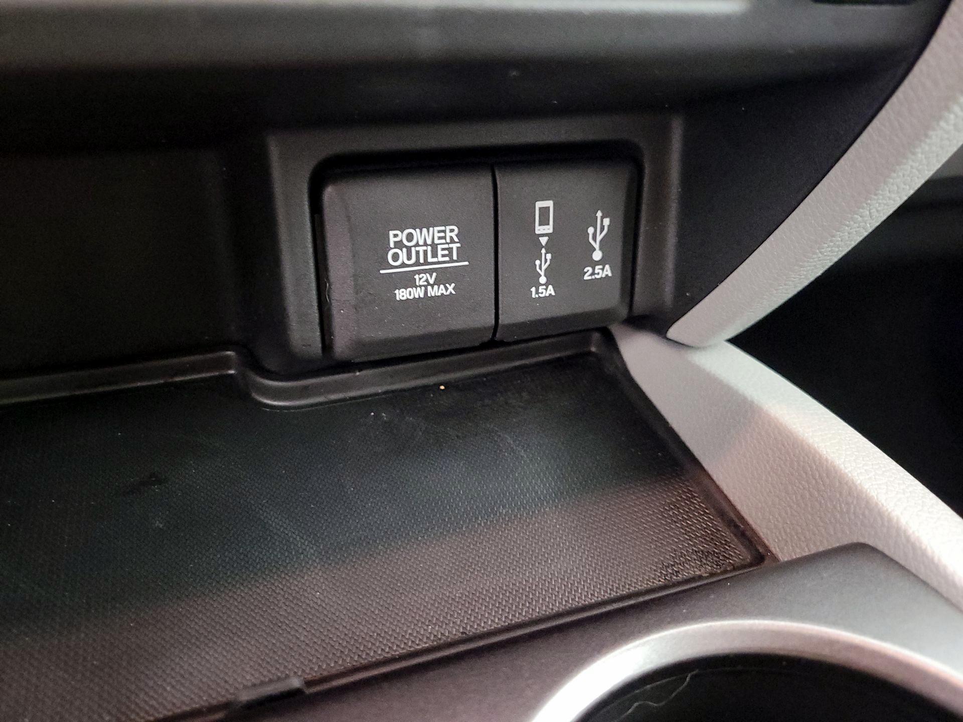 Thumbnail: 2018 Honda Pilot - 18