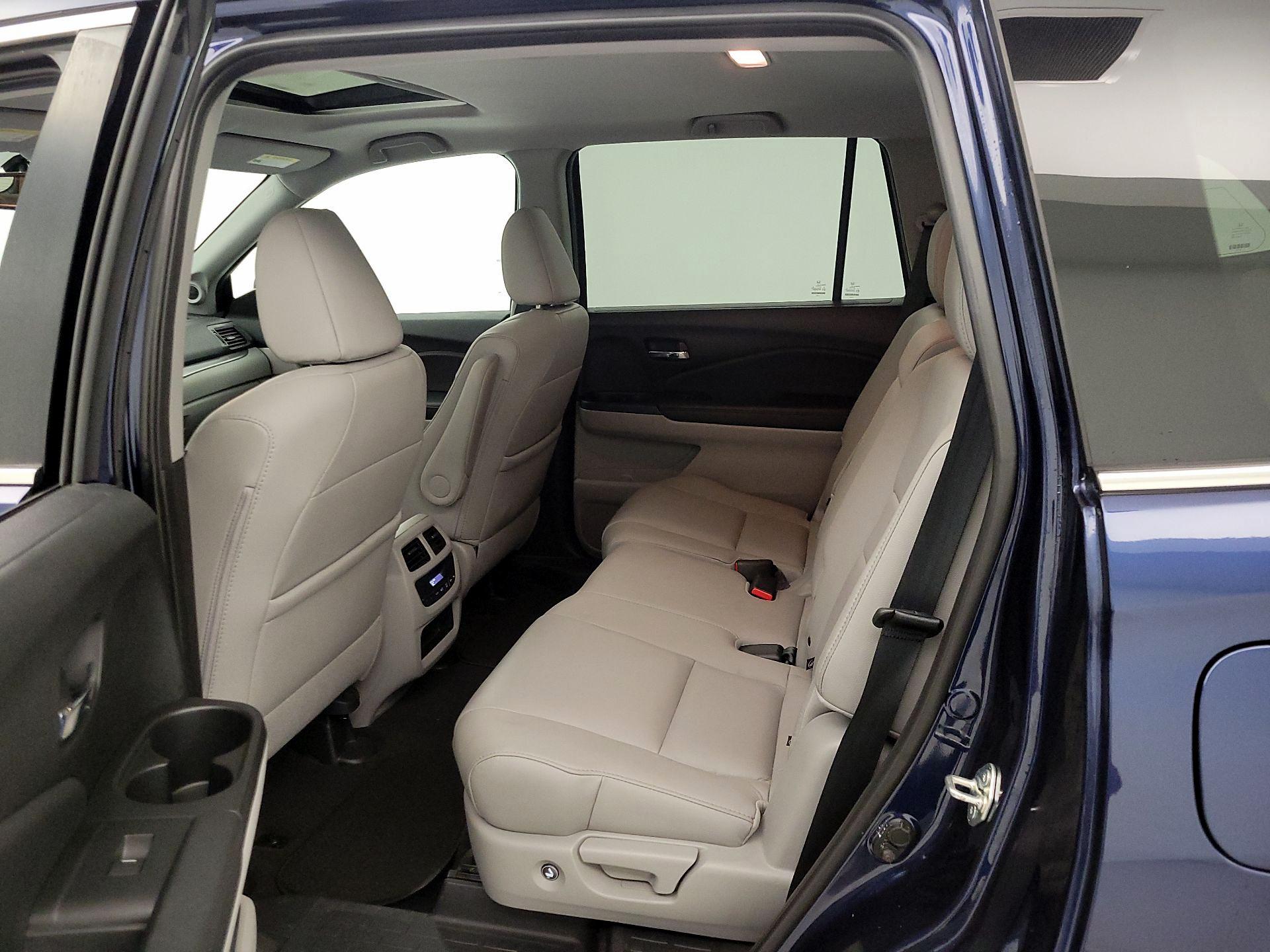 Thumbnail: 2018 Honda Pilot - 20