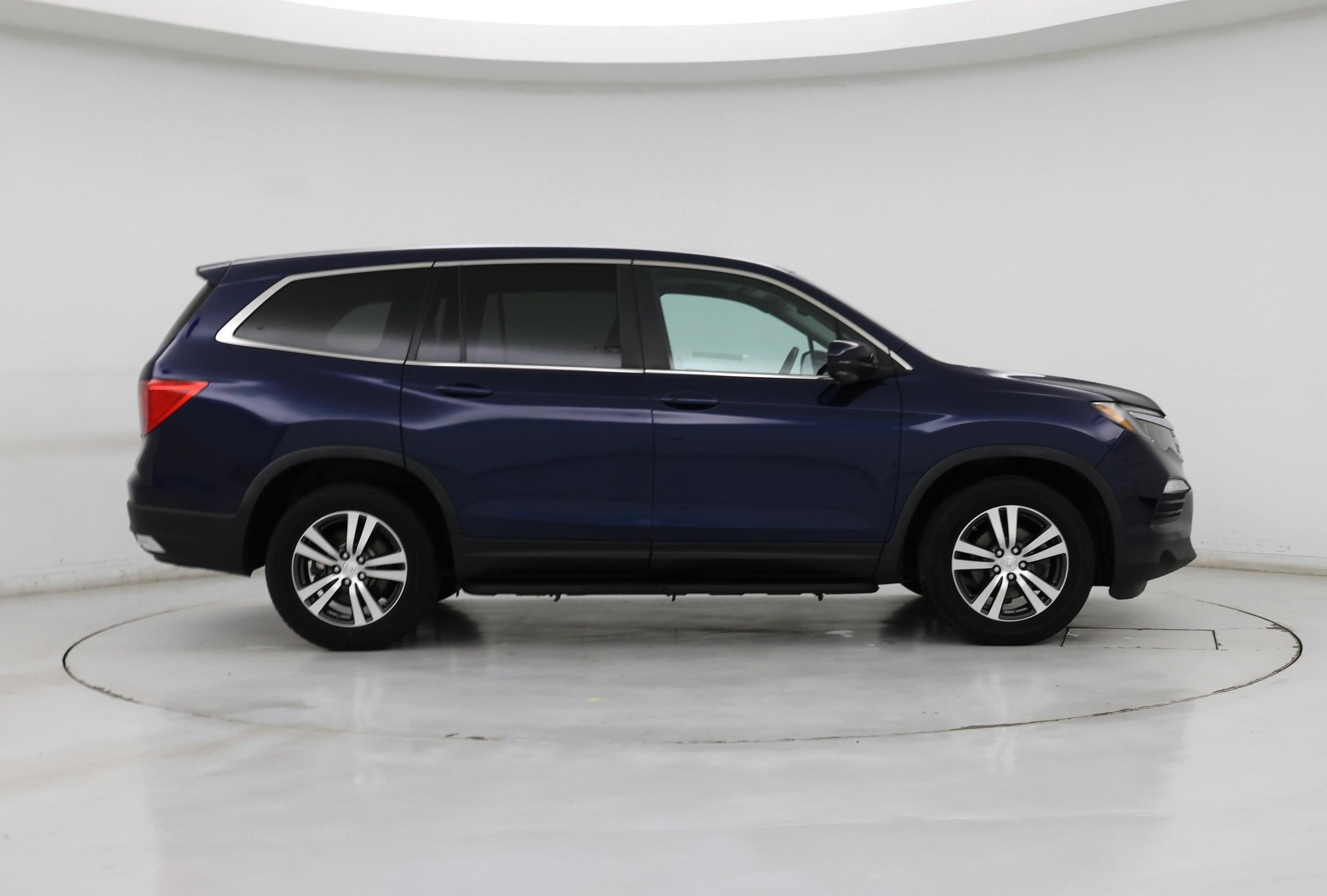Thumbnail: 2018 Honda Pilot - 7