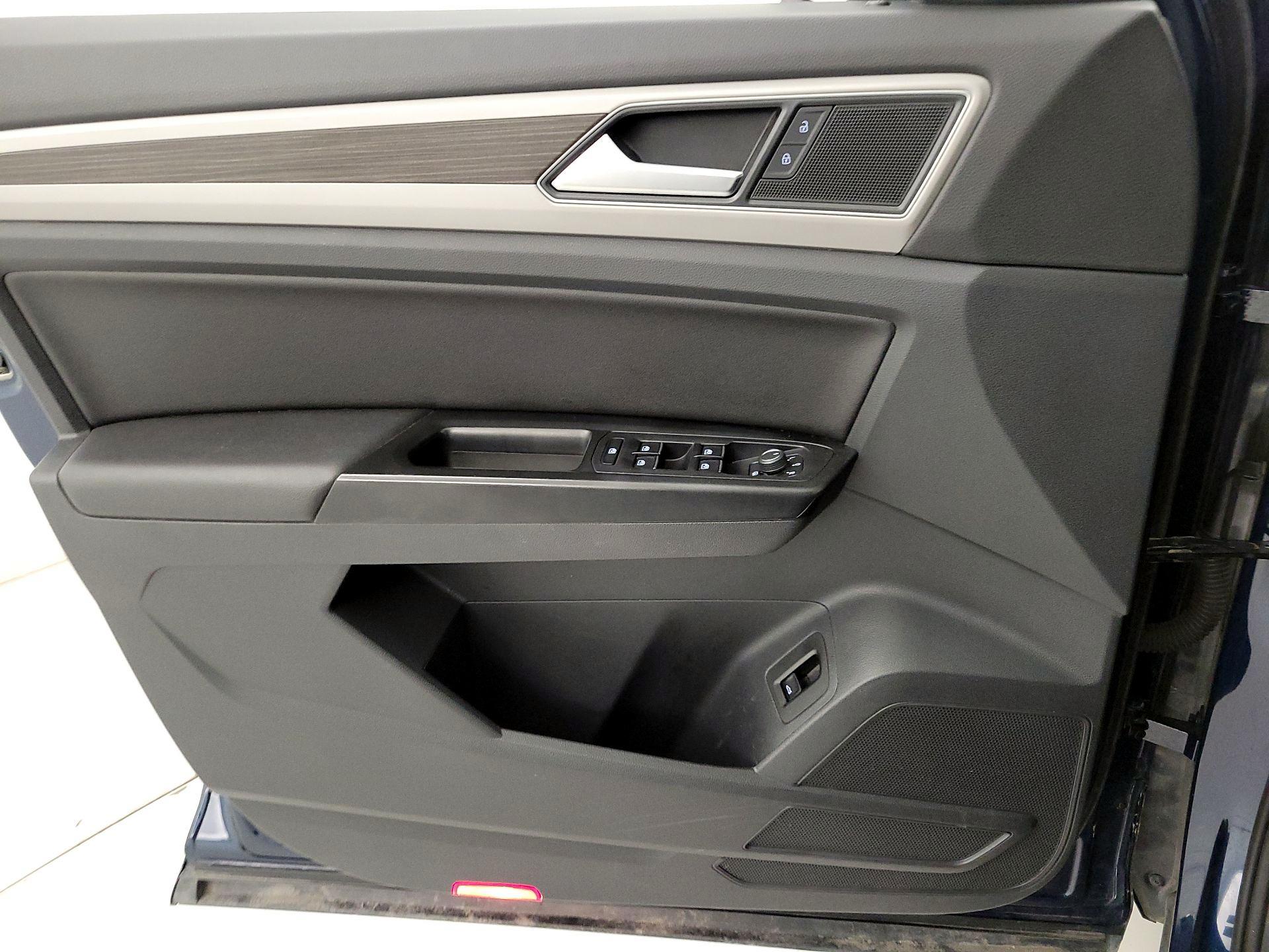 Thumbnail: 2019 Volkswagen Atlas - 12