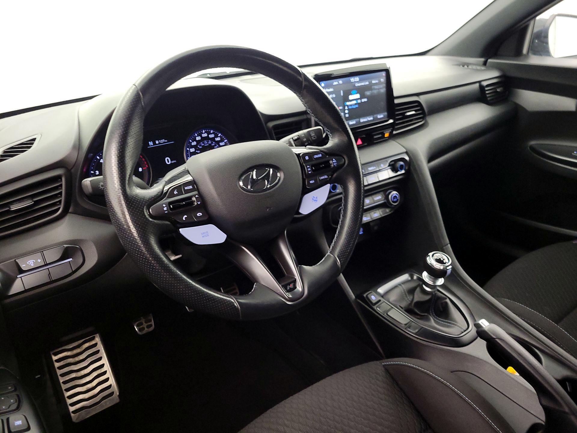 Thumbnail: 2020 Hyundai Veloster - 9