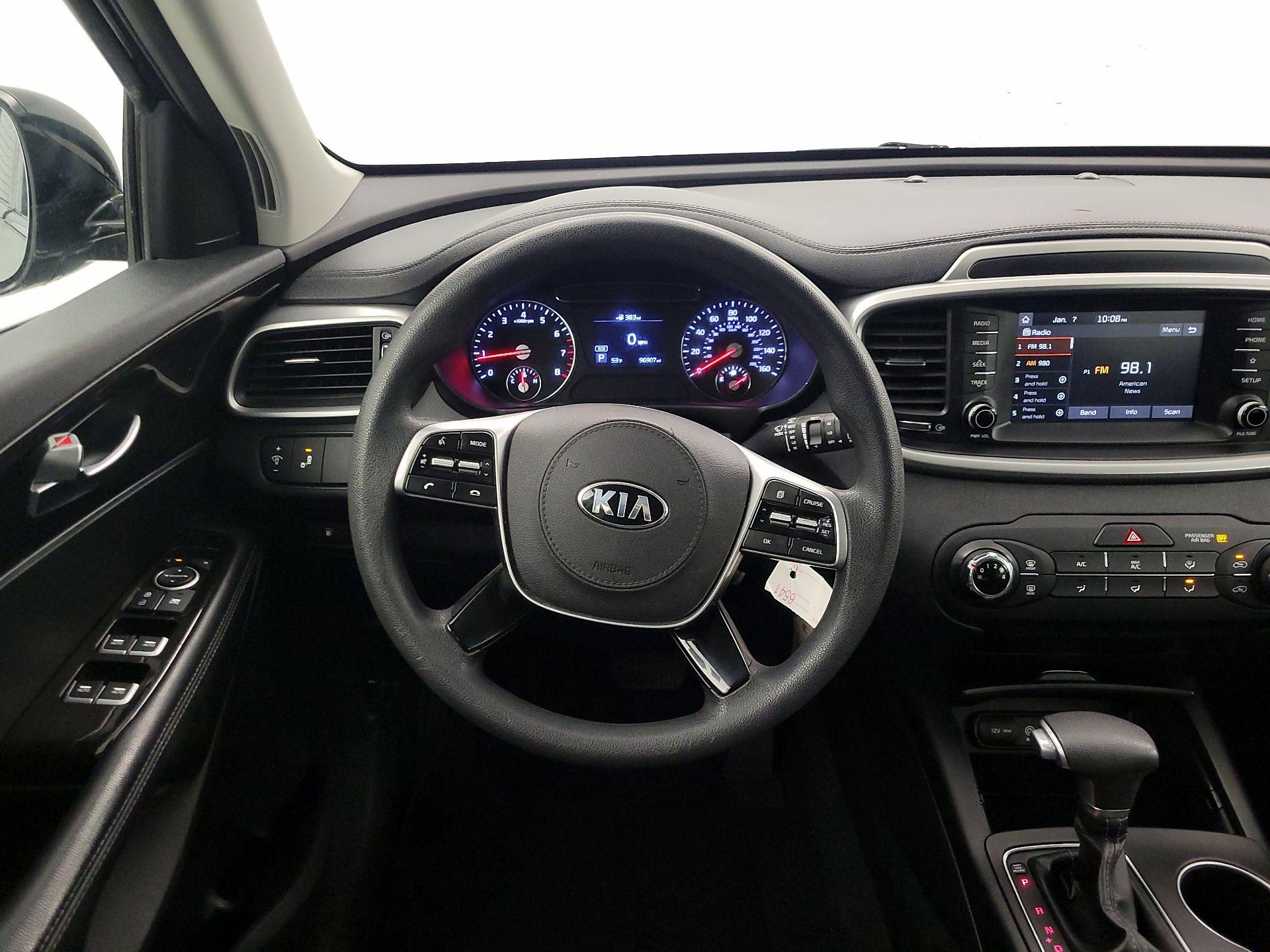 Thumbnail: 2020 Kia Sorento - 10