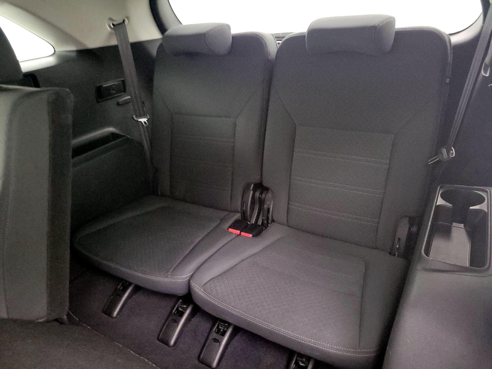 Thumbnail: 2020 Kia Sorento - 20