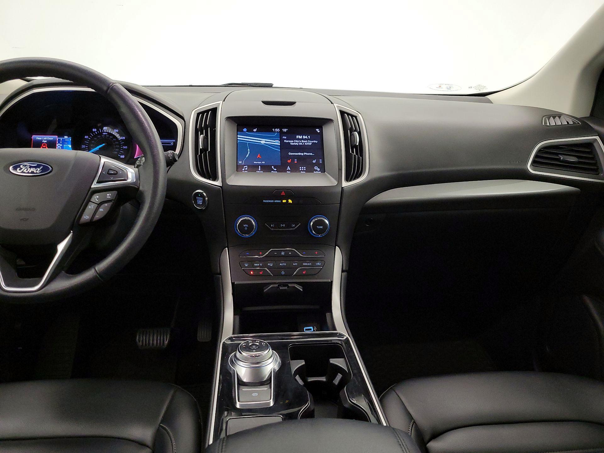 Thumbnail: 2019 Ford Edge - 9