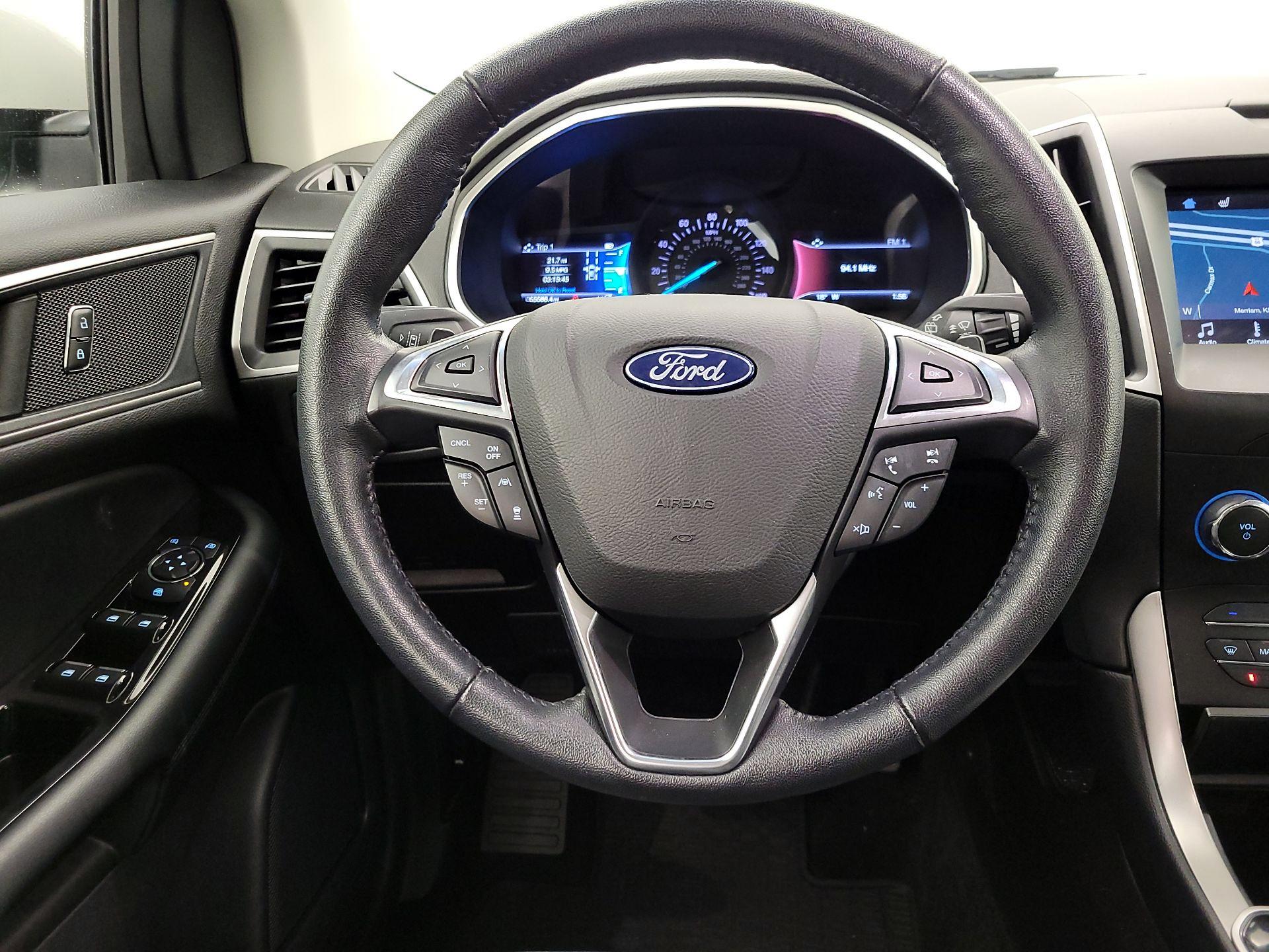 Thumbnail: 2019 Ford Edge - 10