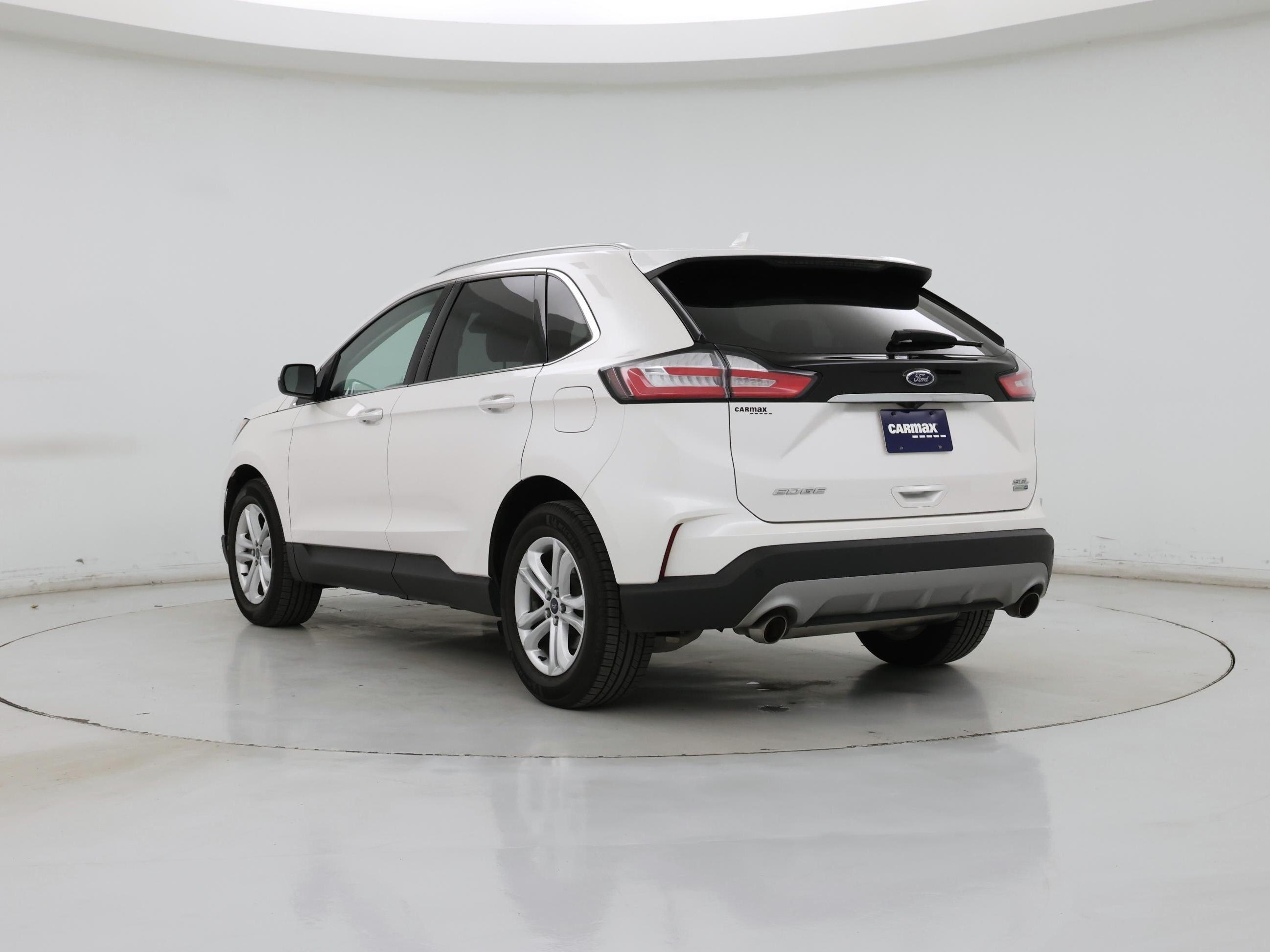 Thumbnail: 2019 Ford Edge - 2