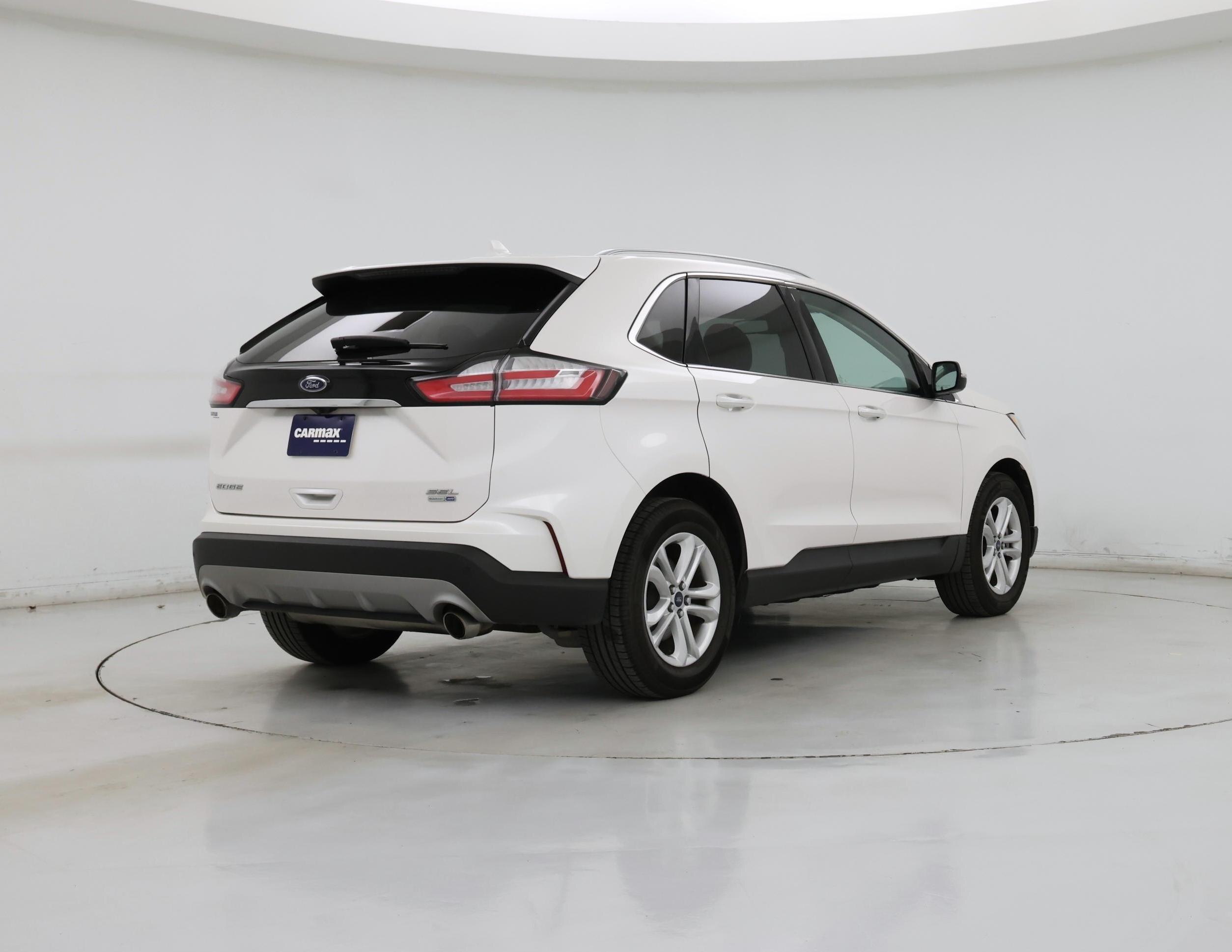 Thumbnail: 2019 Ford Edge - 8