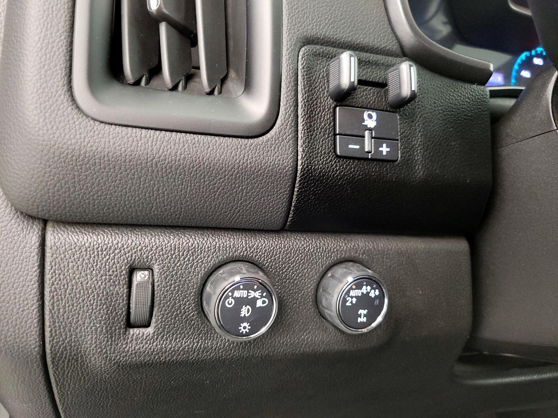 Thumbnail: 2019 Chevrolet Colorado - 13