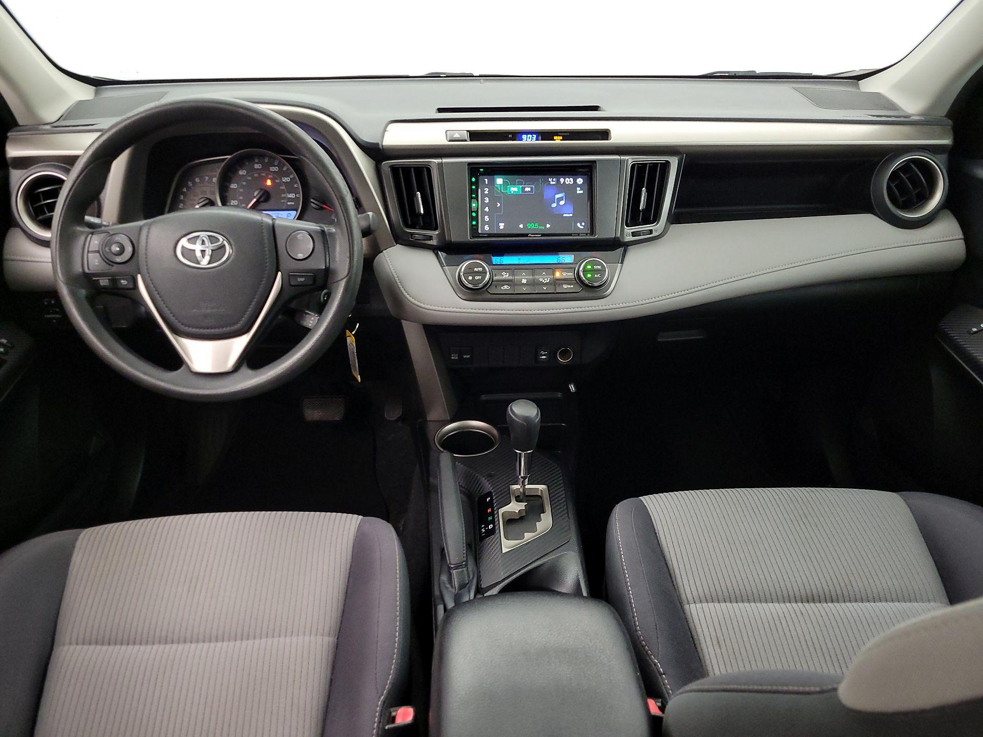 Thumbnail: 2014 Toyota RAV4 - 9