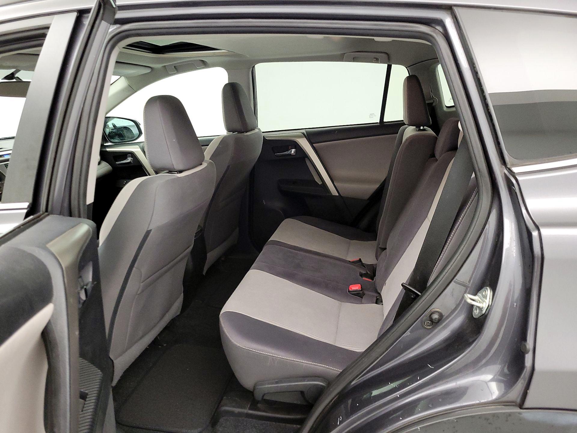 Thumbnail: 2014 Toyota RAV4 - 20