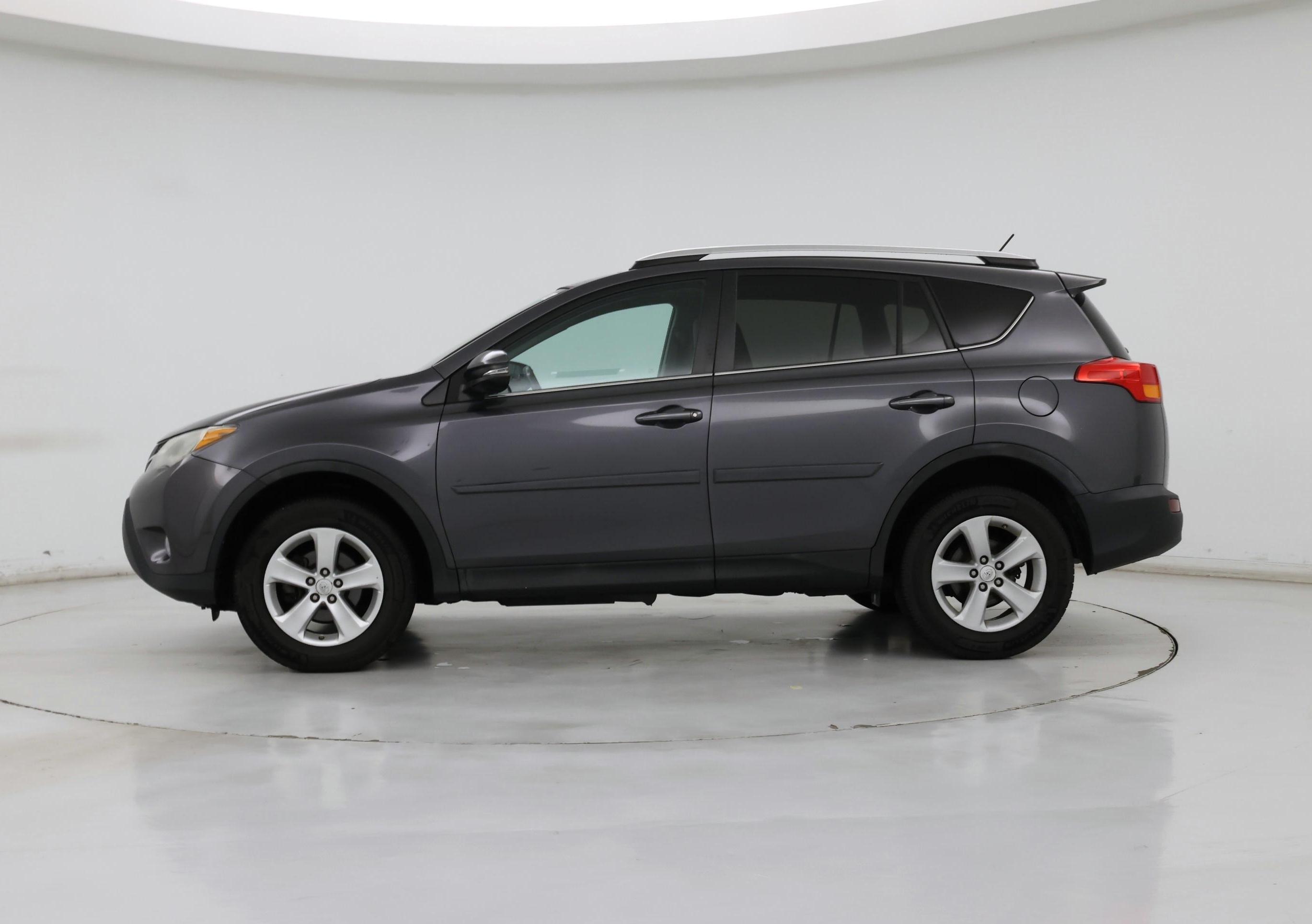 Thumbnail: 2014 Toyota RAV4 - 3