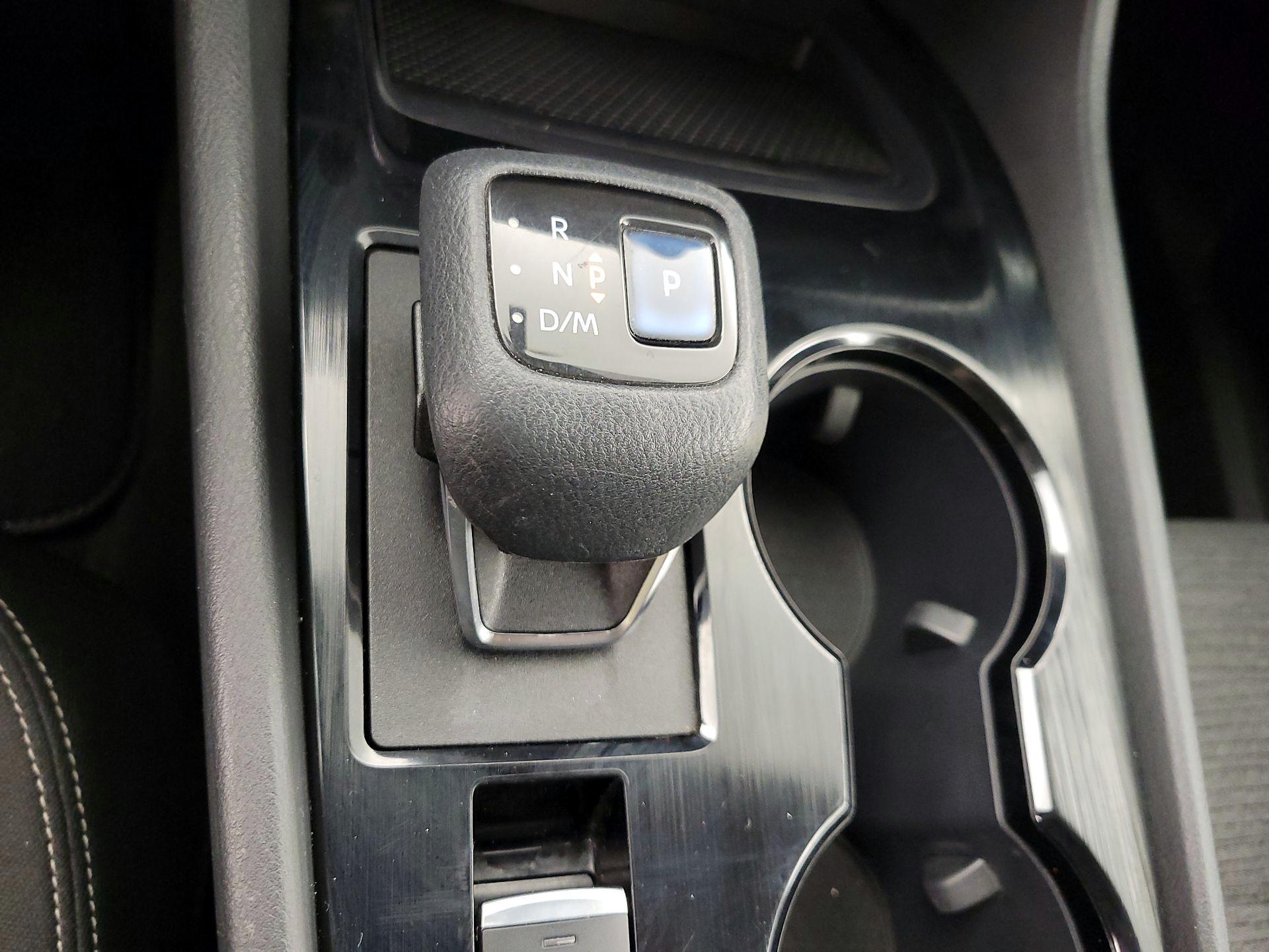 Thumbnail: 2021 Nissan Rogue - 17